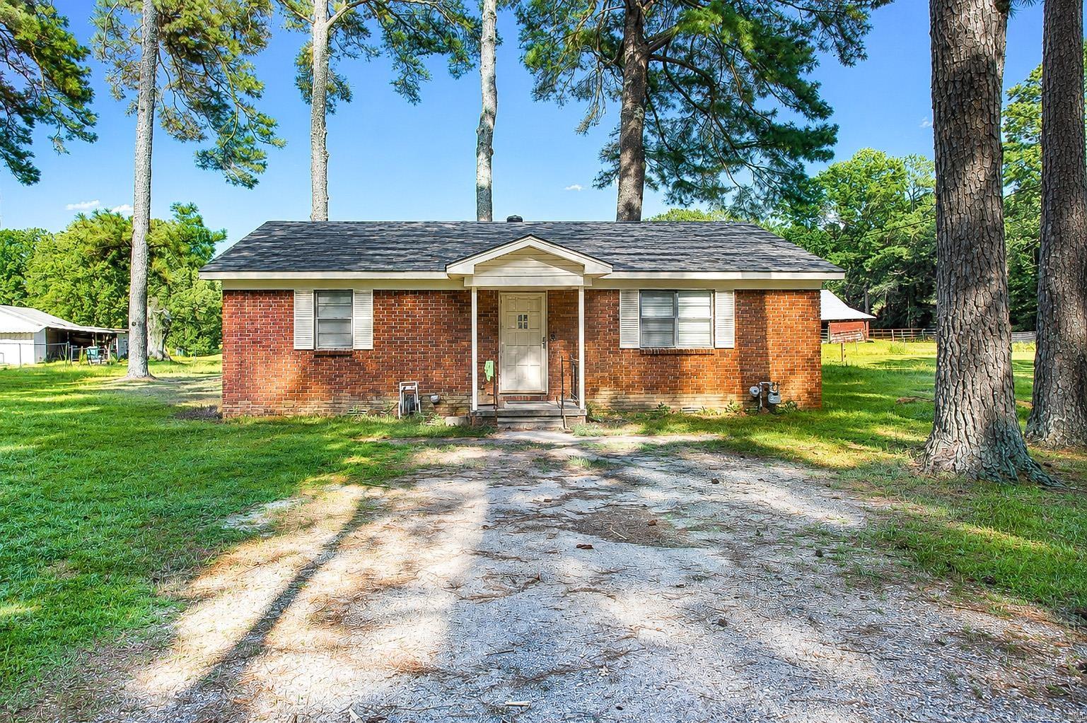 4501 Payton Property Photo 2