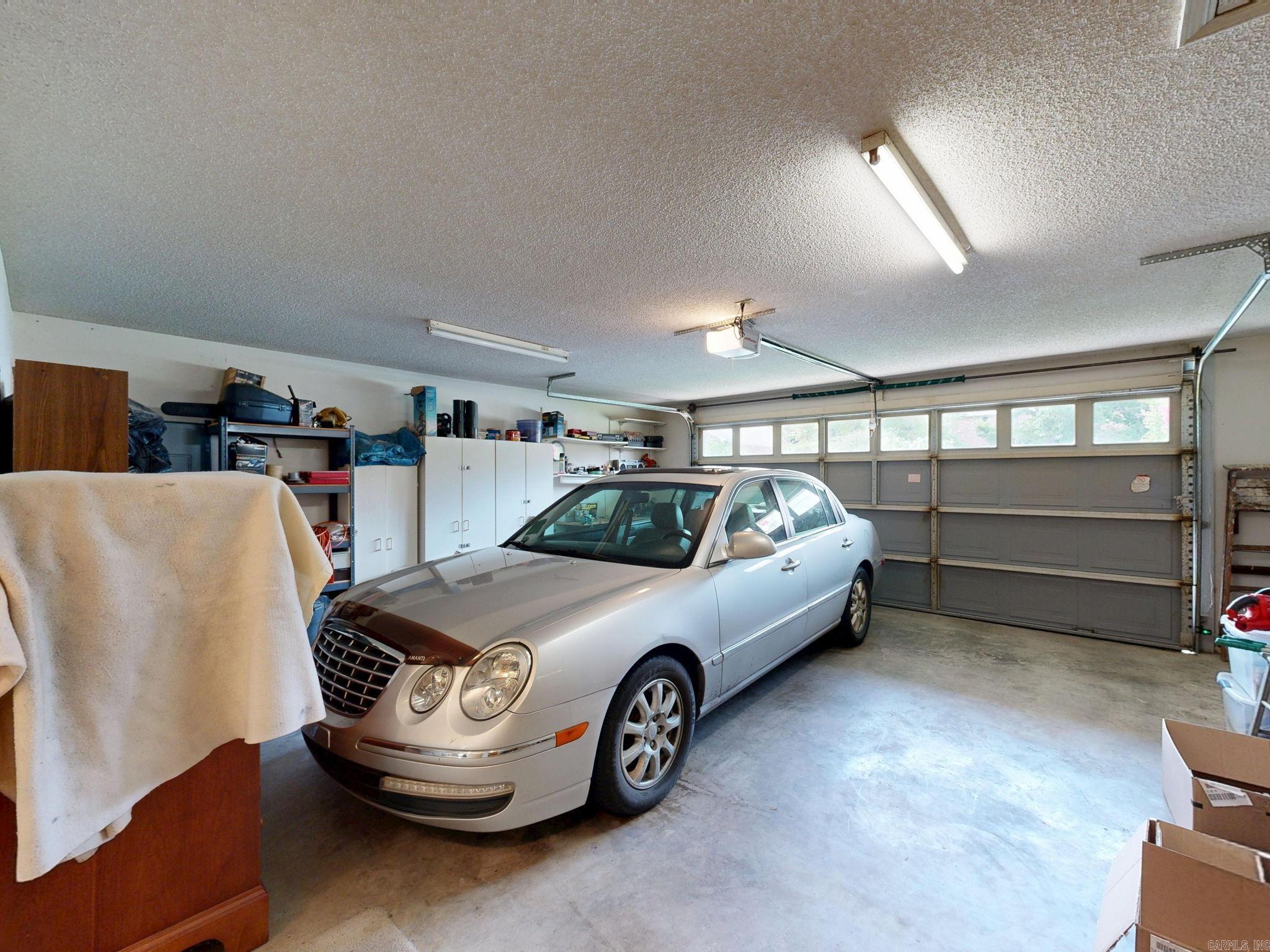 1016 Woodlawn Property Photo 33