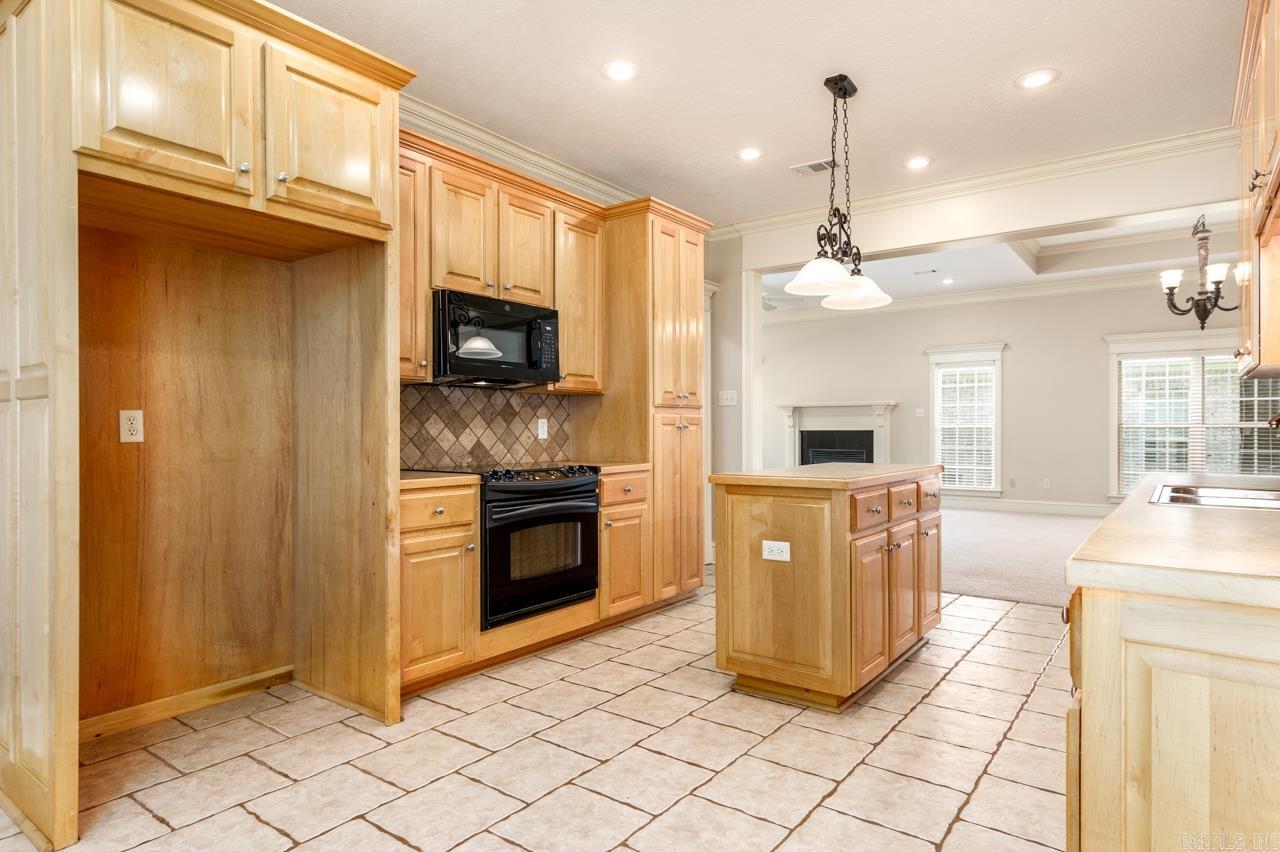 1565 Declaration Cove Property Photo 6