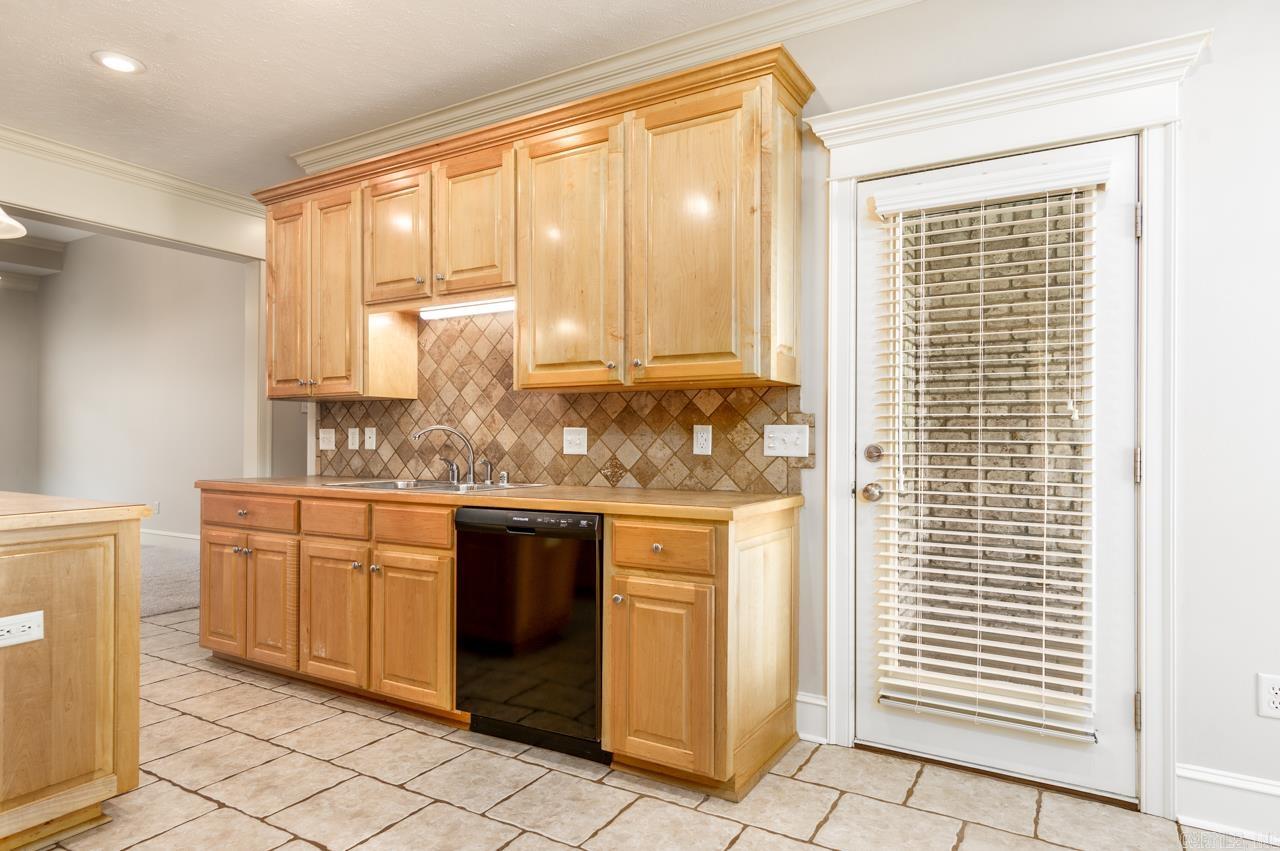 1565 Declaration Cove Property Photo 12