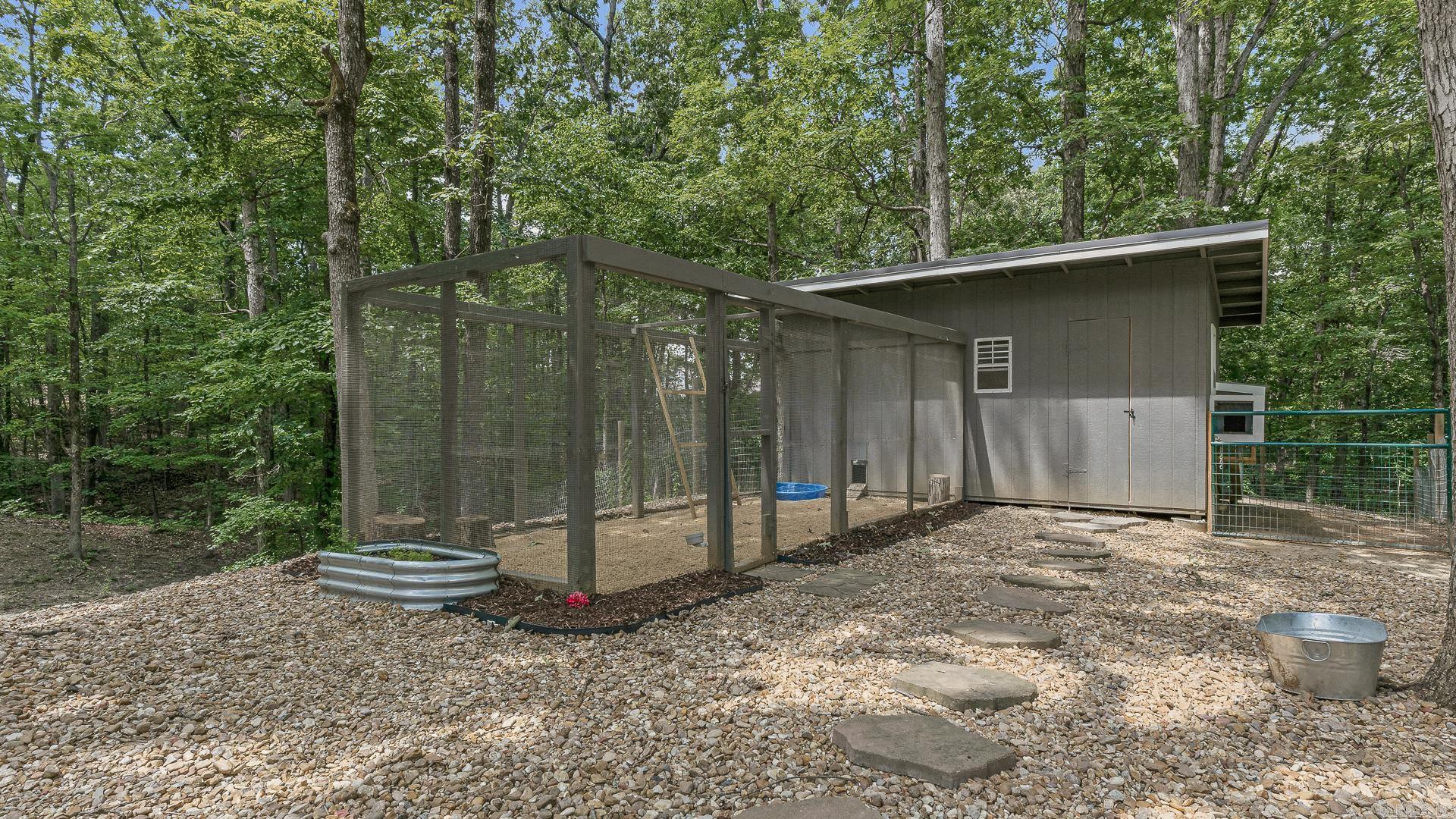 121 County Road 465 Property Photo 3