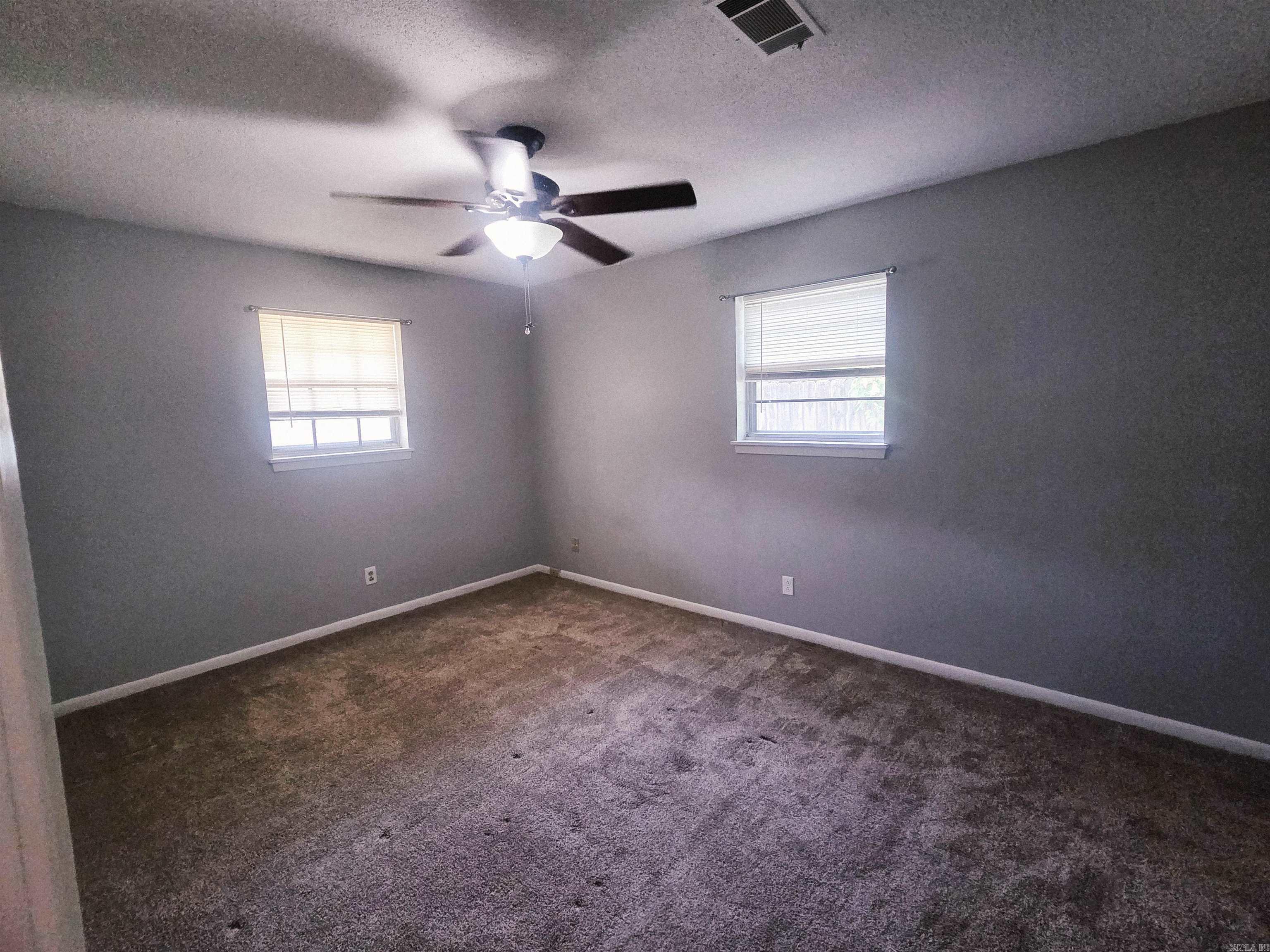 1202 S Wood St Property Photo 12