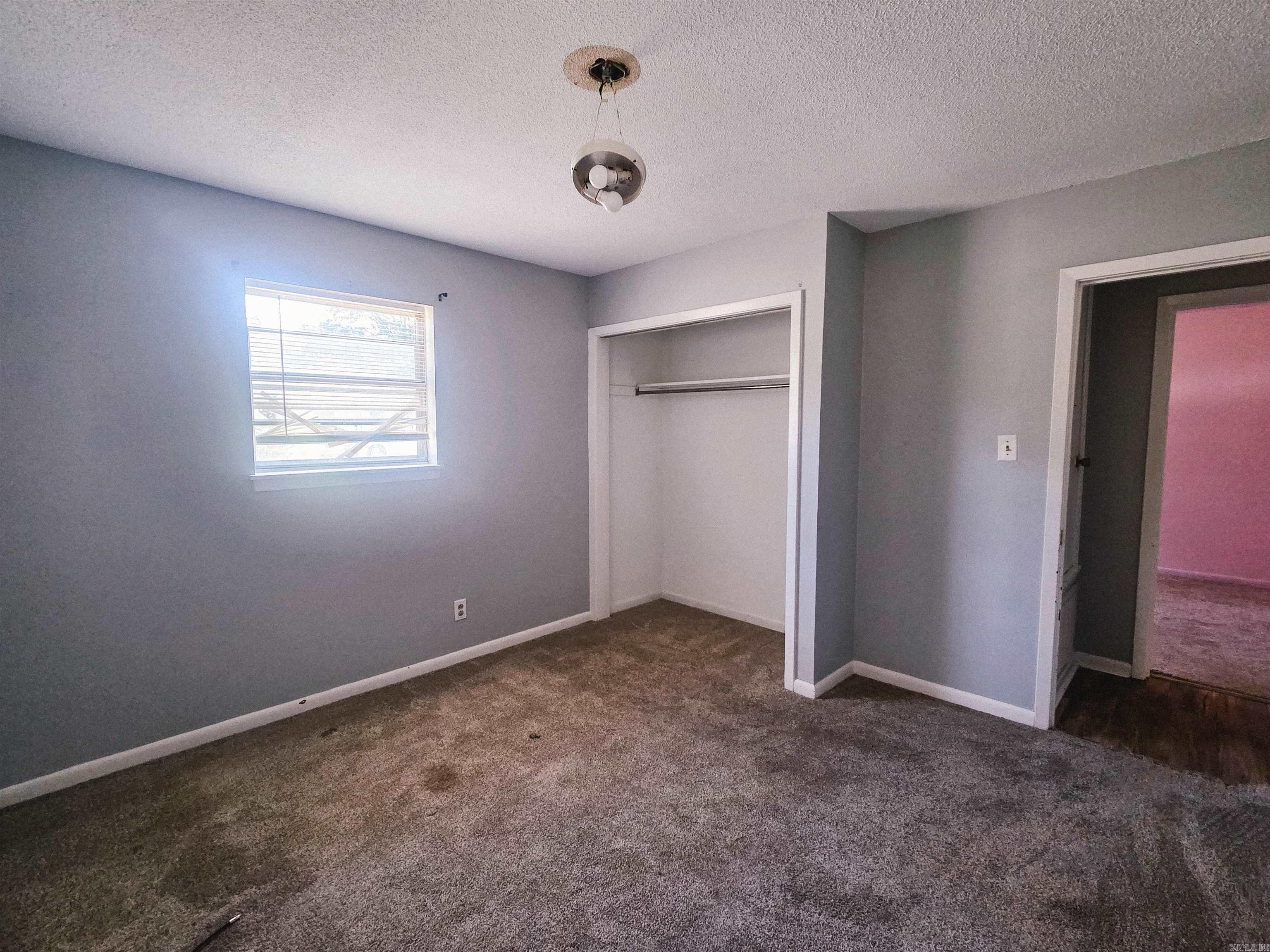 1202 S Wood St Property Photo 20