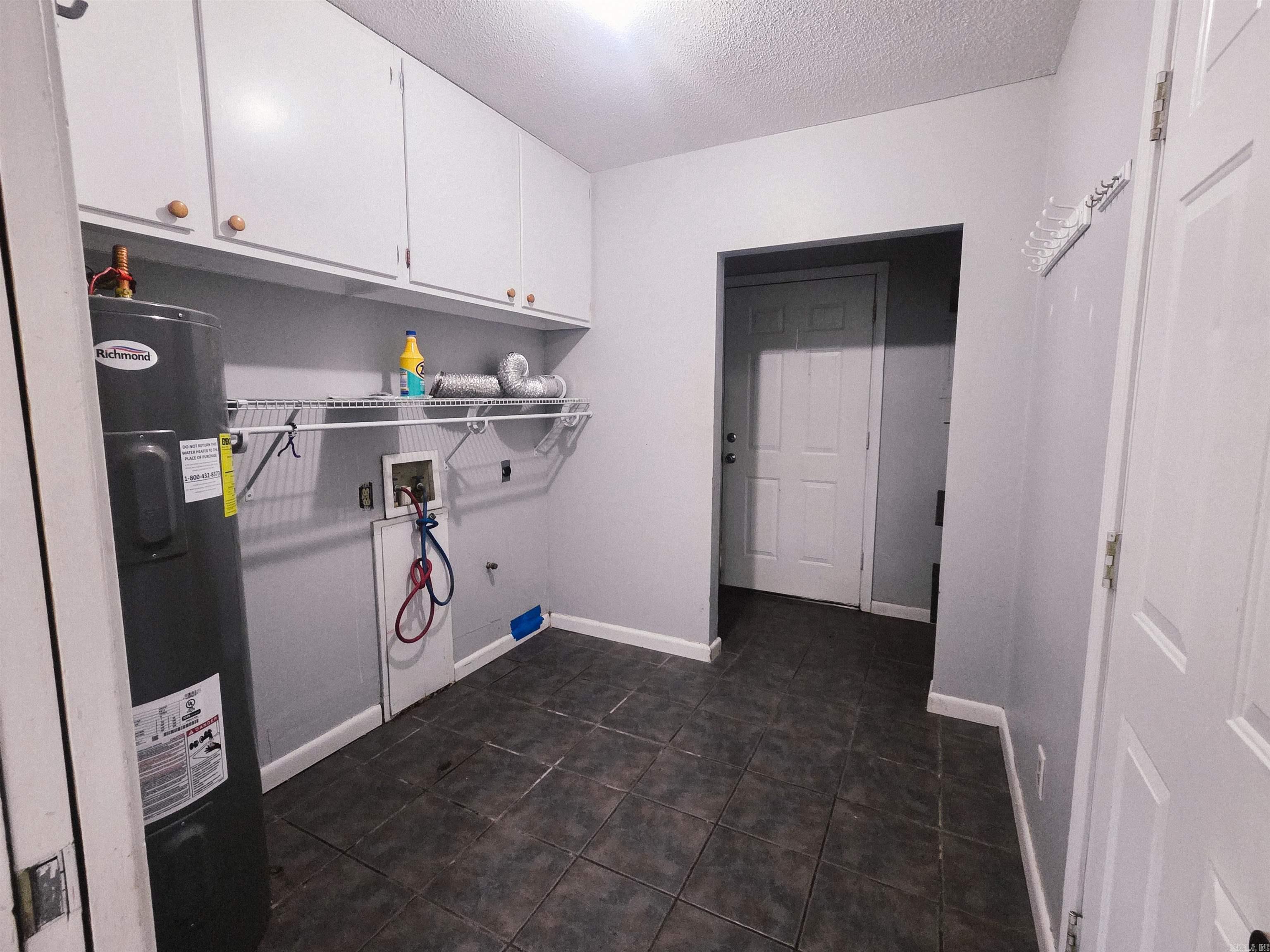 1202 S Wood St Property Photo 21