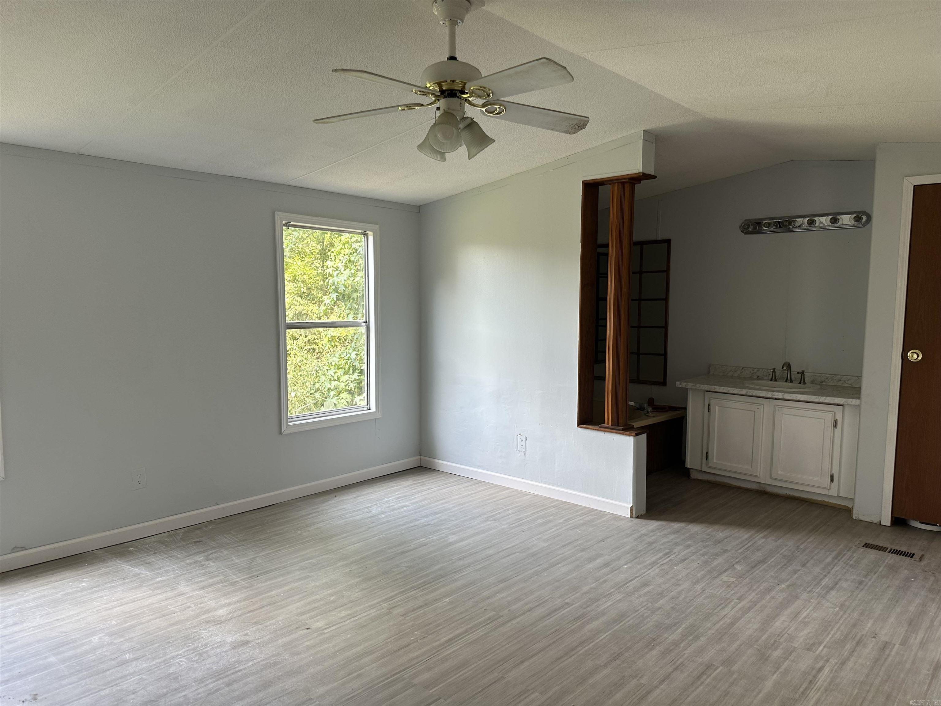 6614 Fitts Property Photo 5