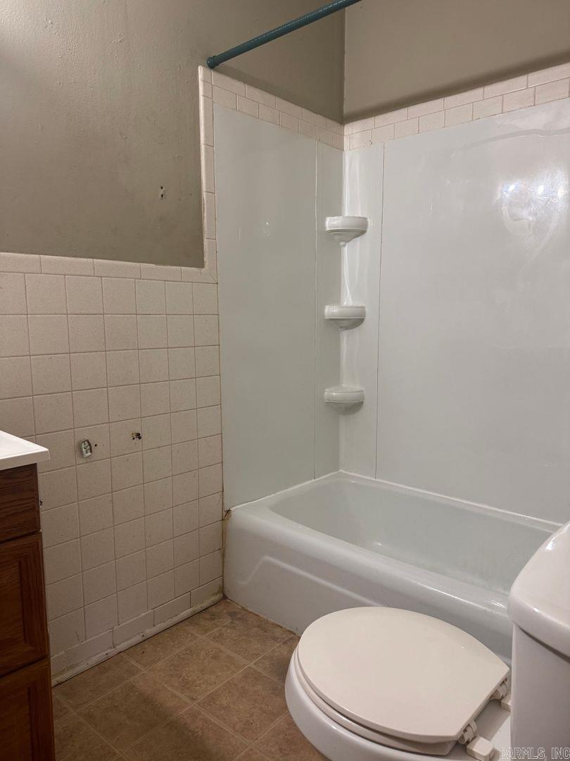 318 E Purdon Property Photo 5