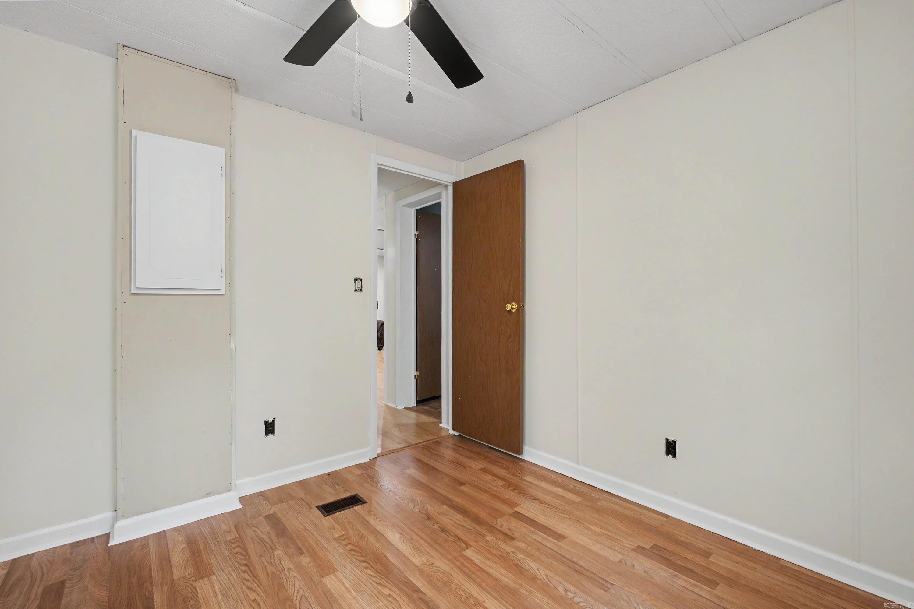 924 Cove Creek Road Property Photo 27