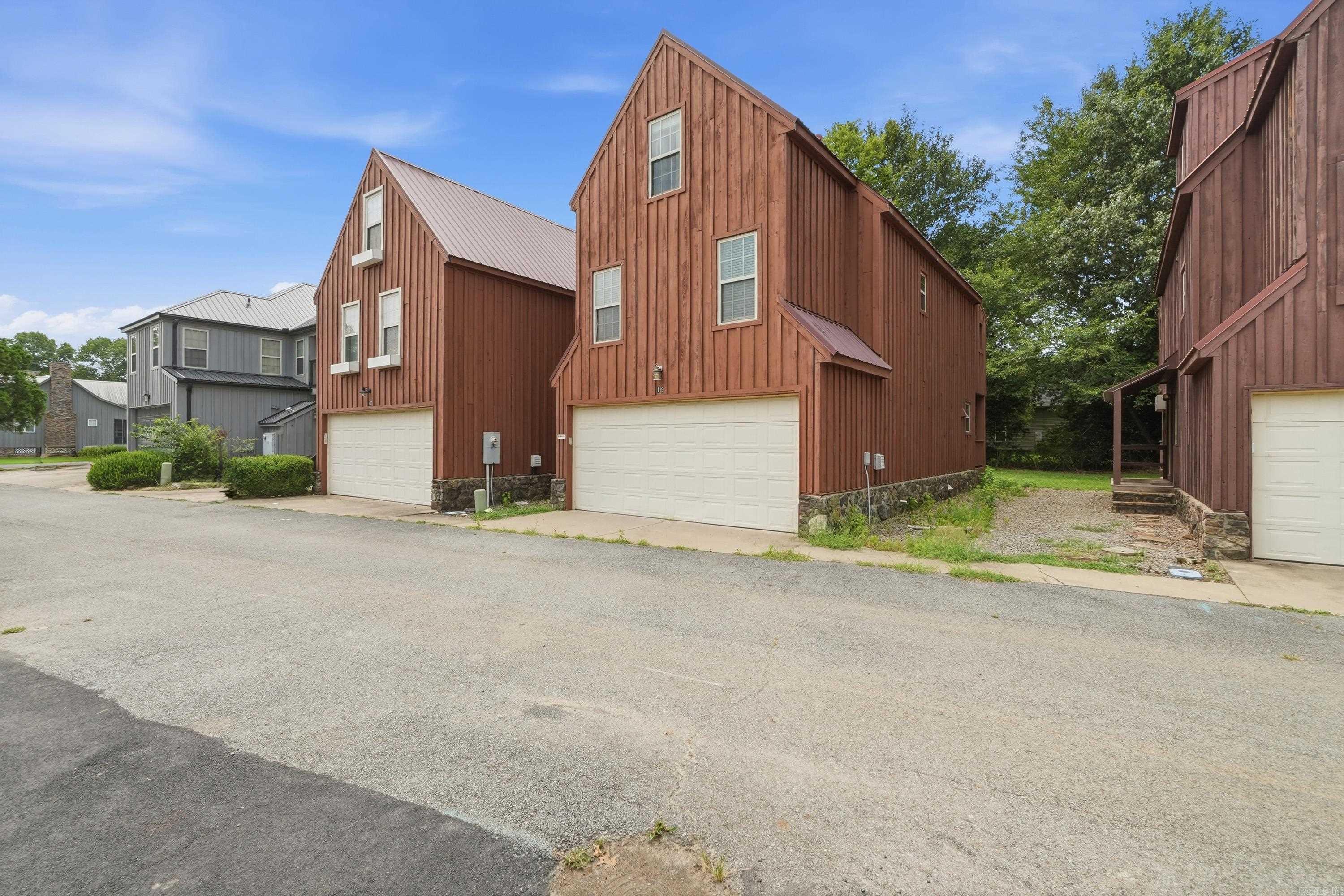 19 Winkley Cove Property Photo 3