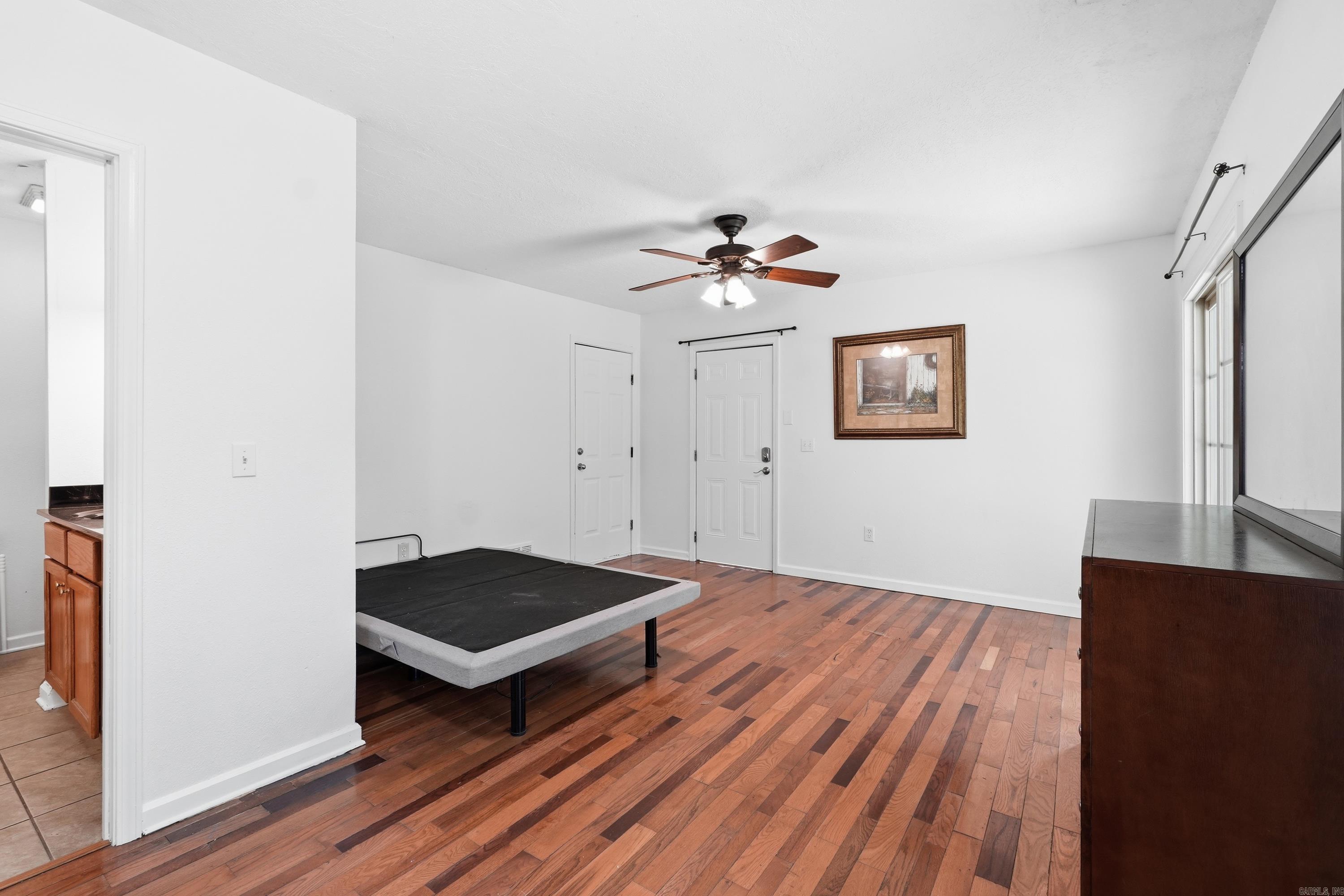 19 Winkley Cove Property Photo 8