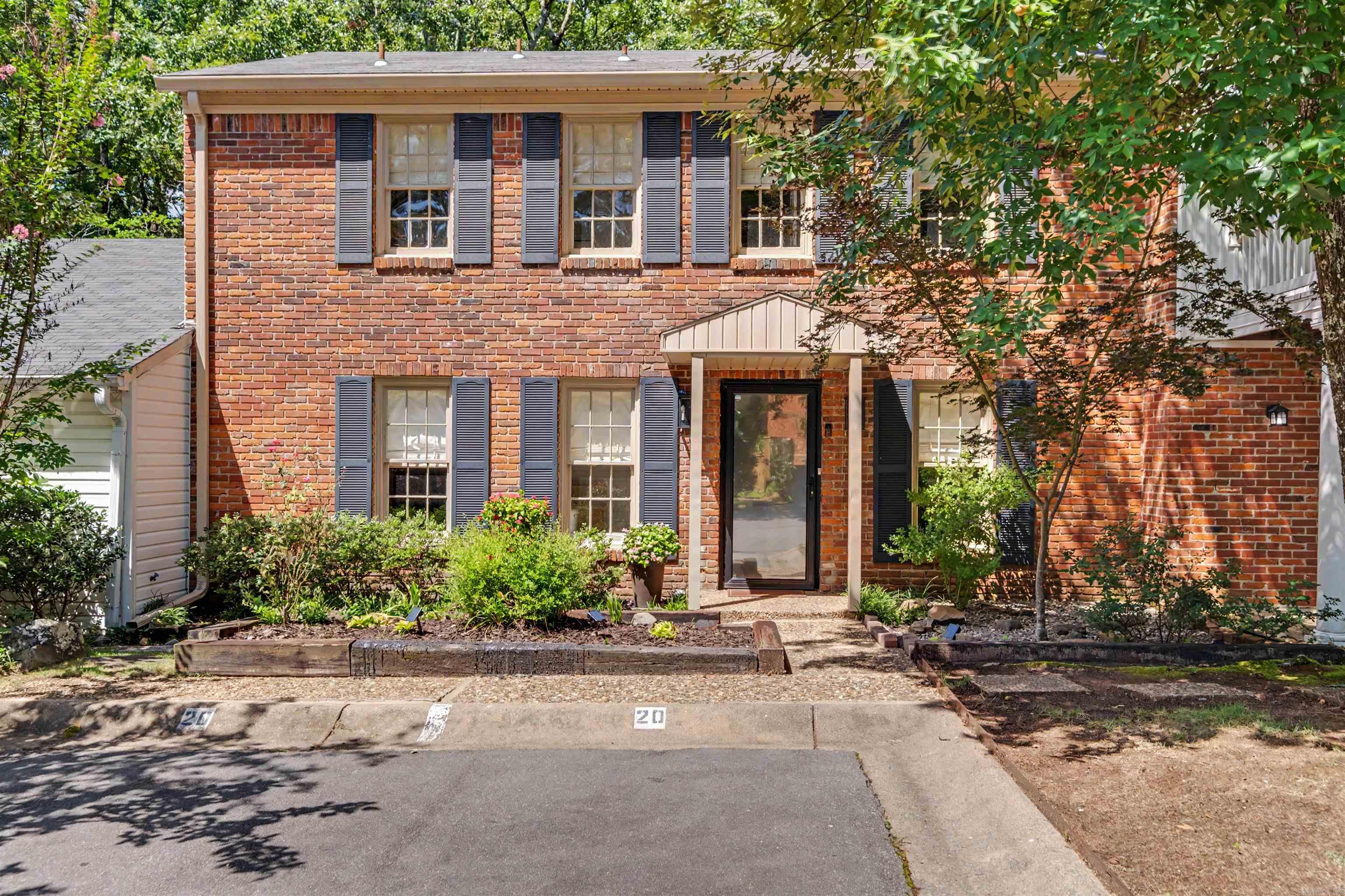 20 Kingsbridge Way Property Photo 1