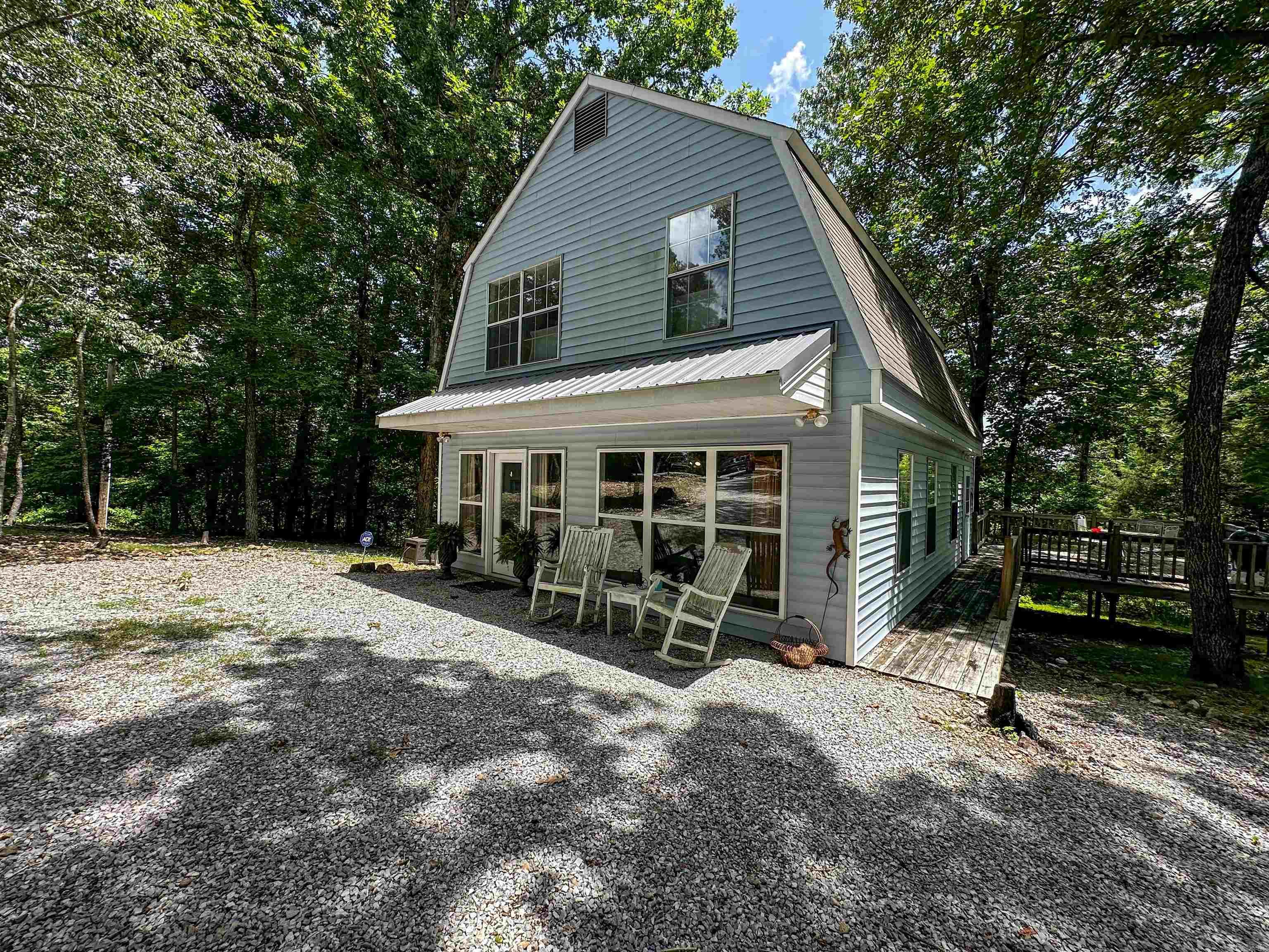 299 Buck Pond Road Property Photo 1