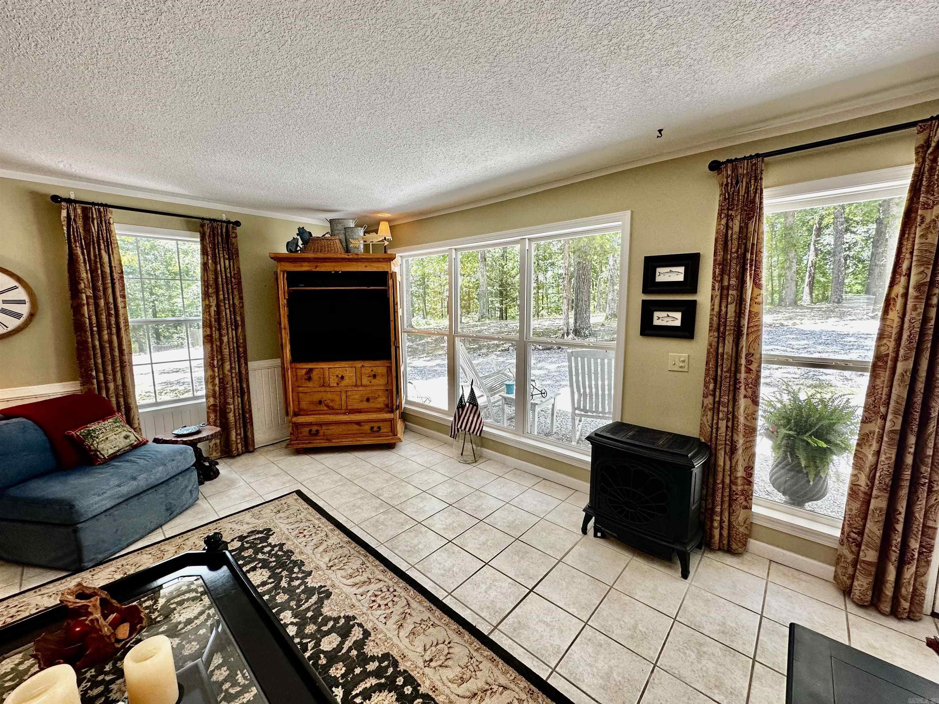 299 Buck Pond Road Property Photo 4