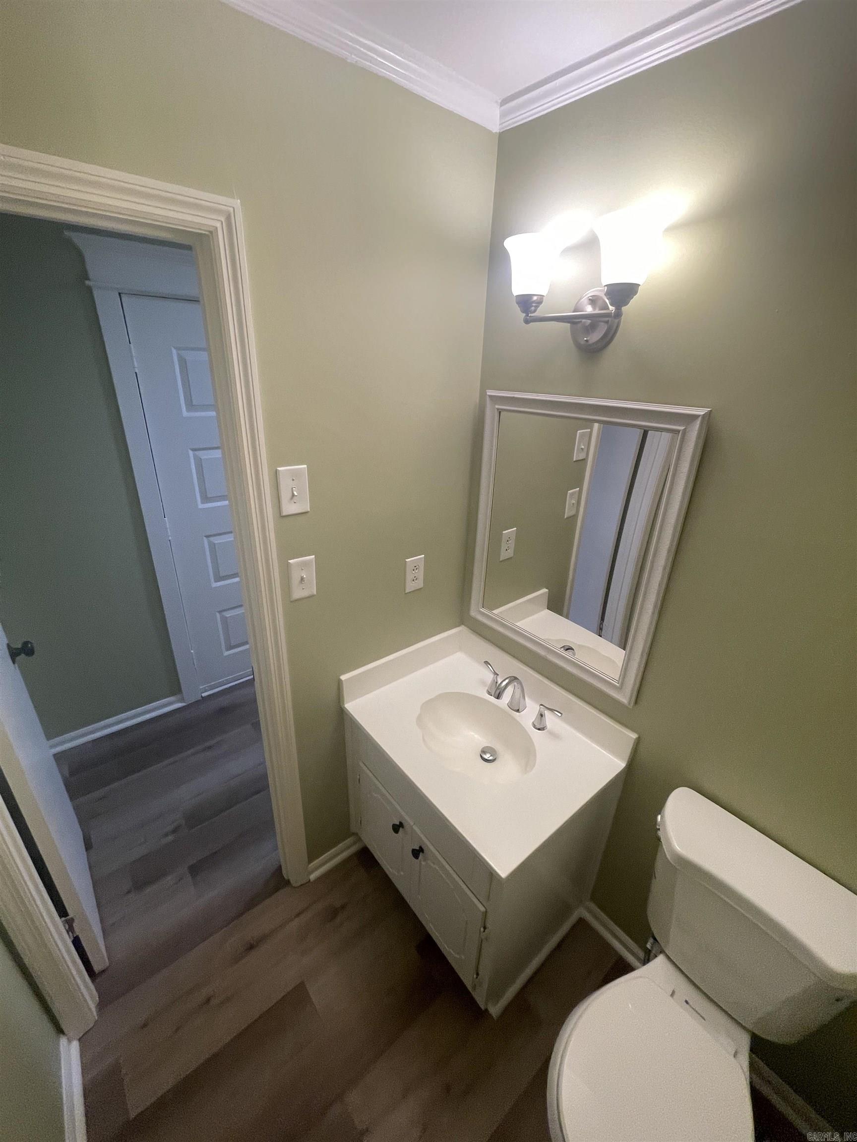 504 Green Mountain Drive #305 Property Photo 10