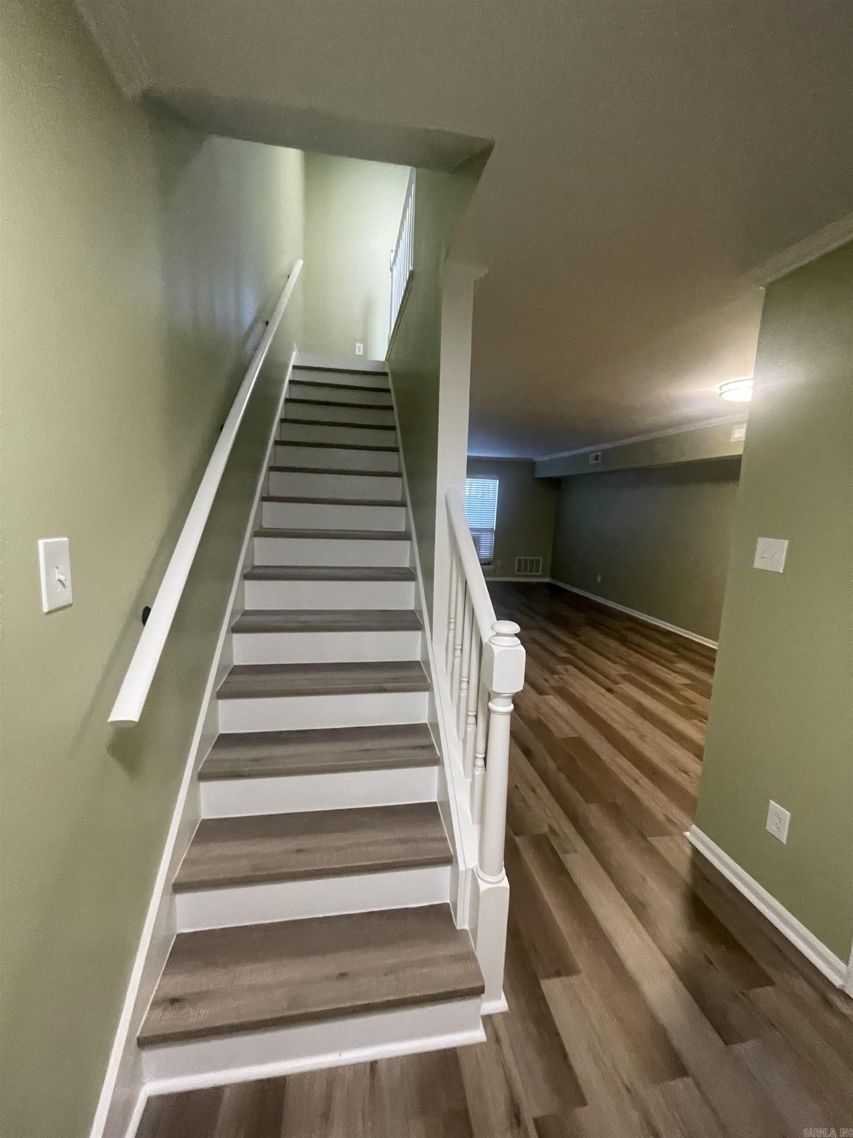 504 Green Mountain Drive #305 Property Photo 11
