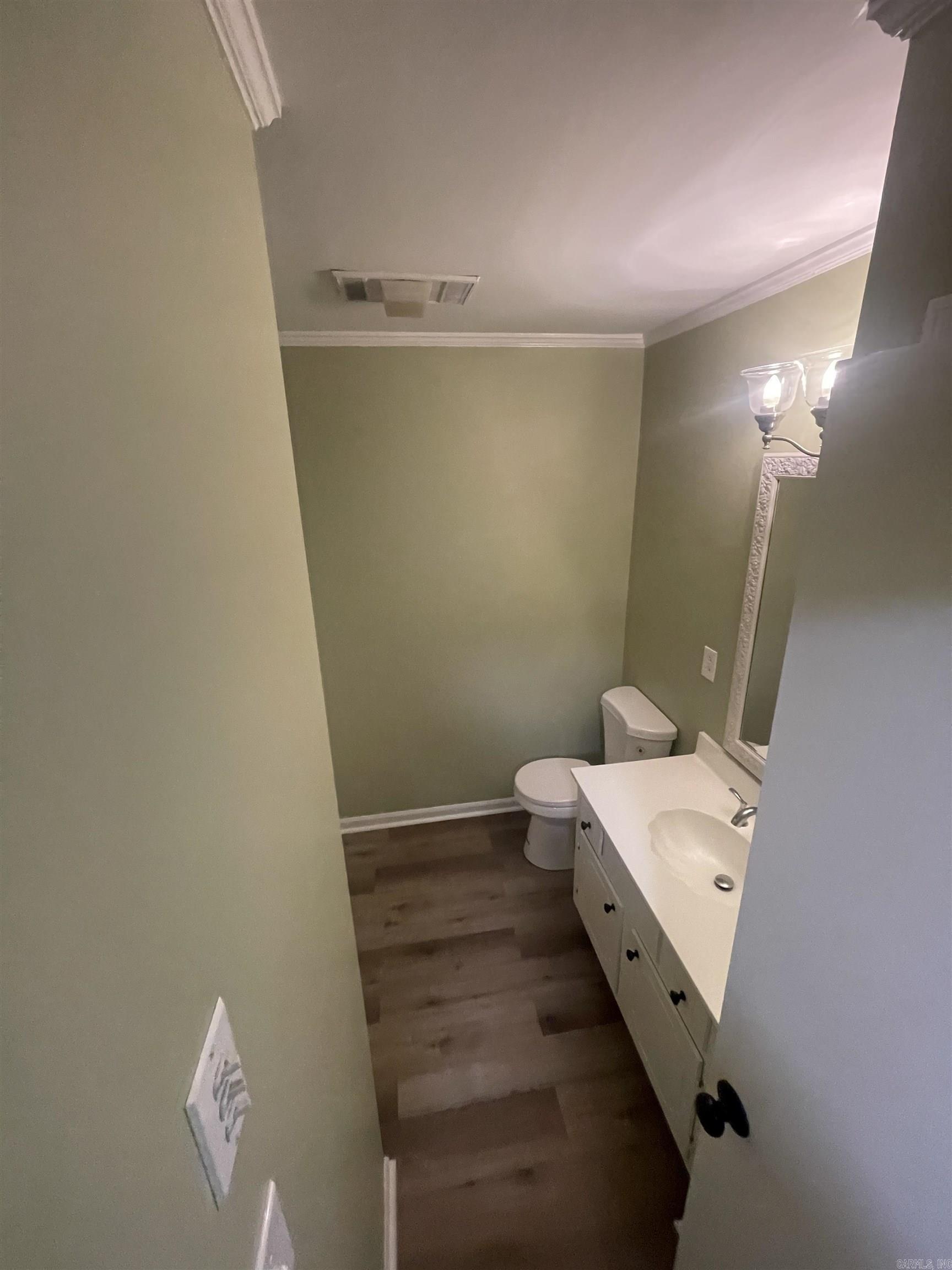 504 Green Mountain Drive #305 Property Photo 15