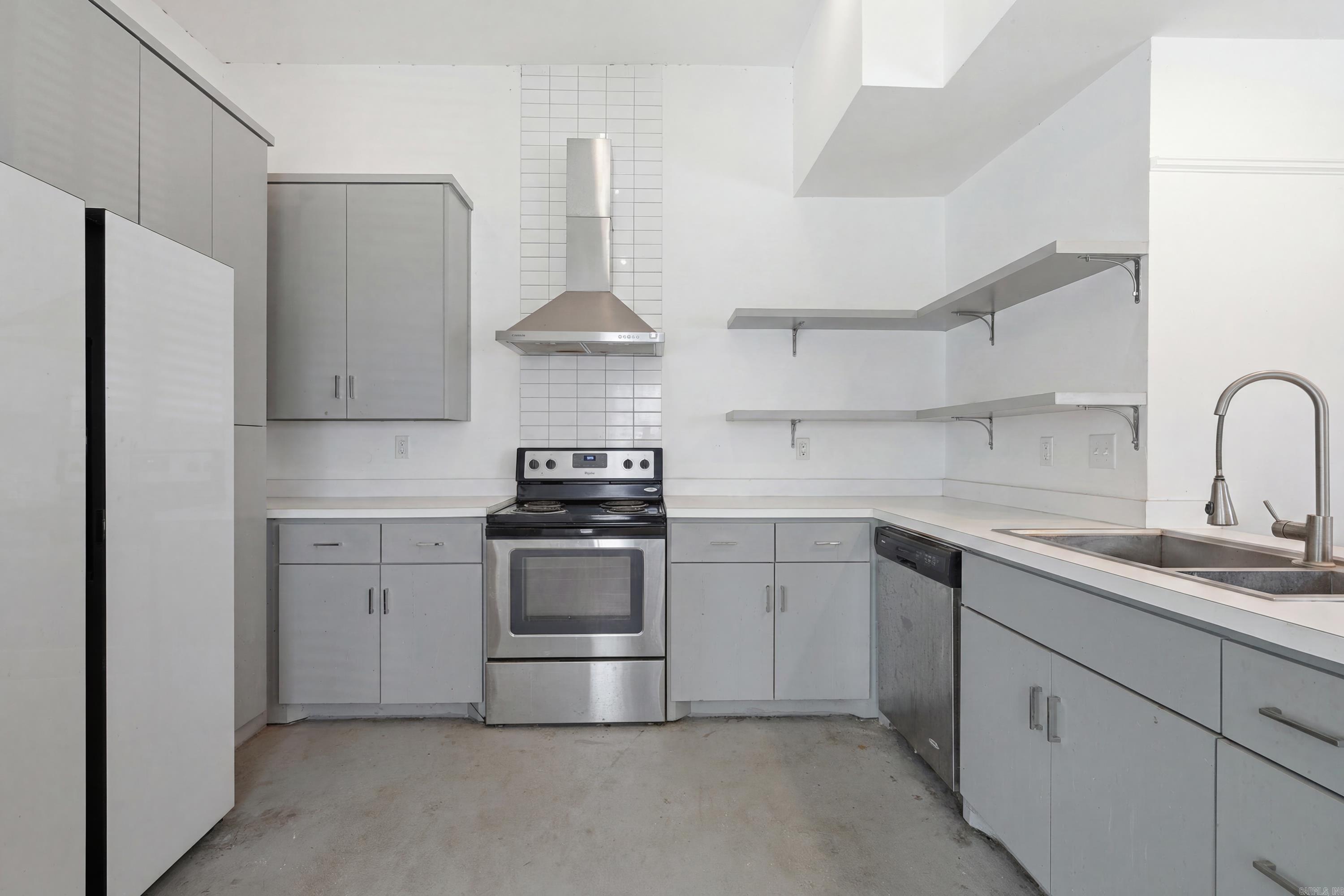 123 S Schiller Street Property Photo 19