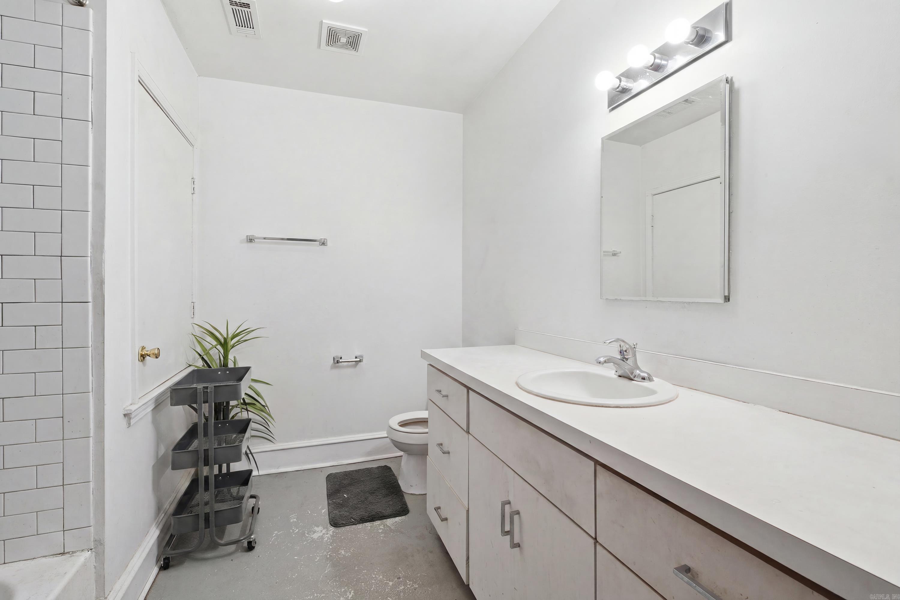 123 S Schiller Street Property Photo 25