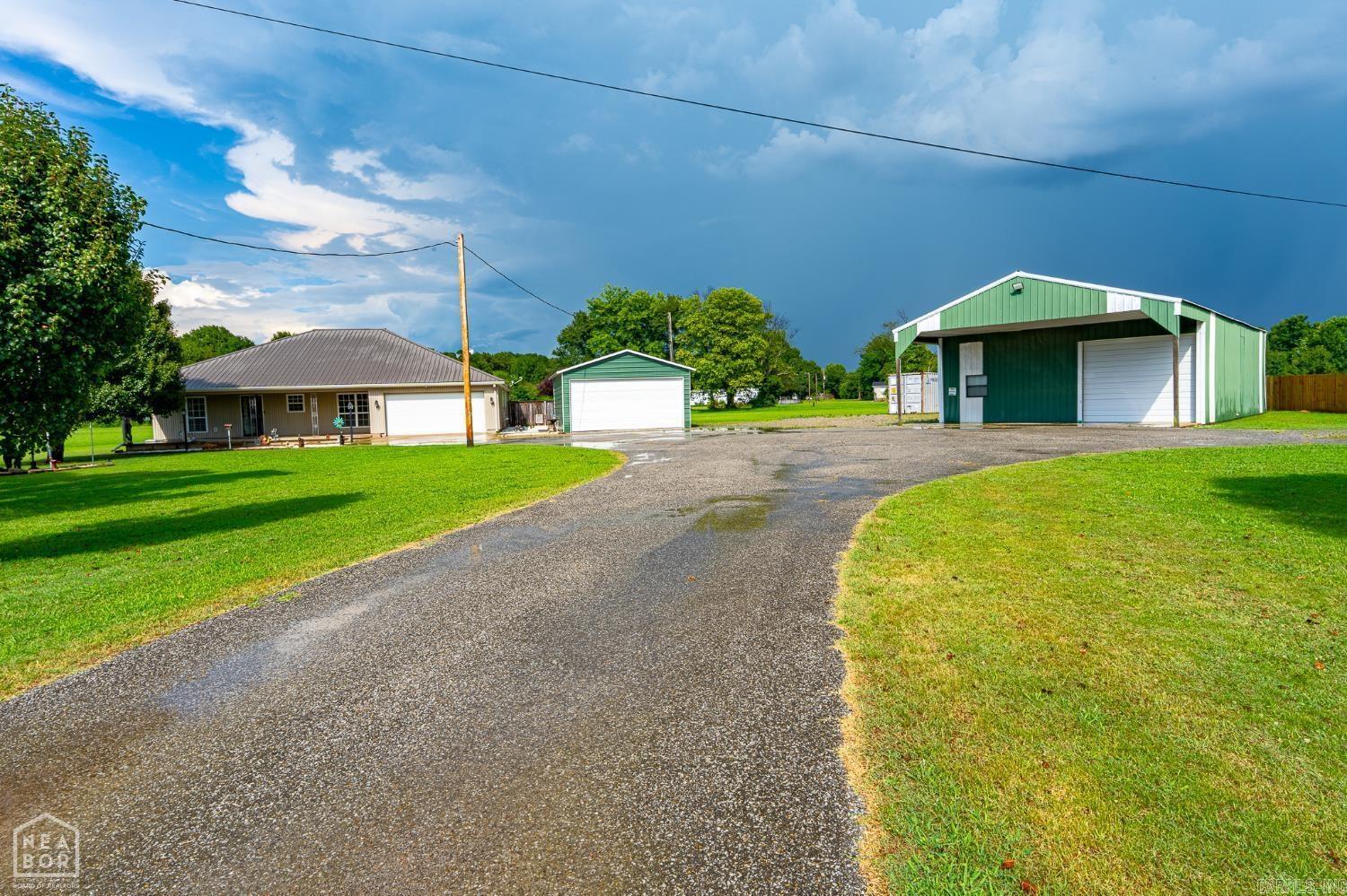 90 County Road 7415 Property Photo 1