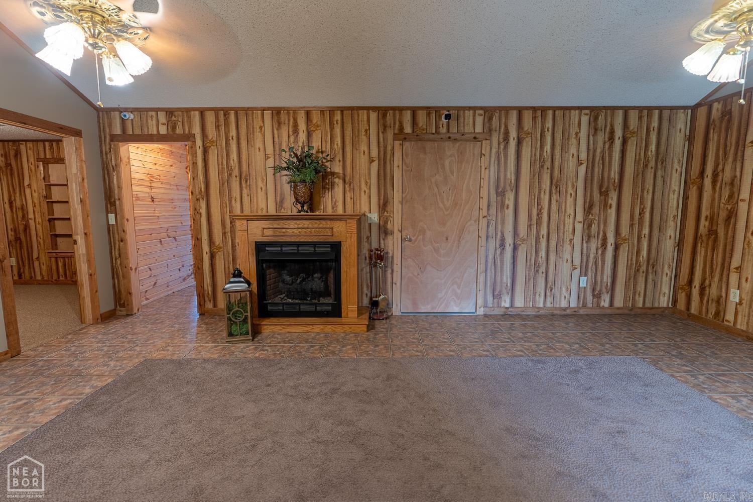 90 County Road 7415 Property Photo 6