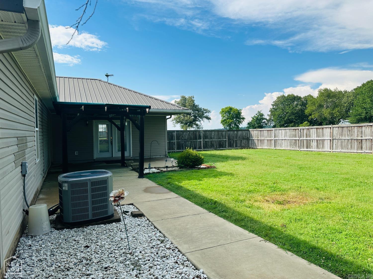 90 County Road 7415 Property Photo 41