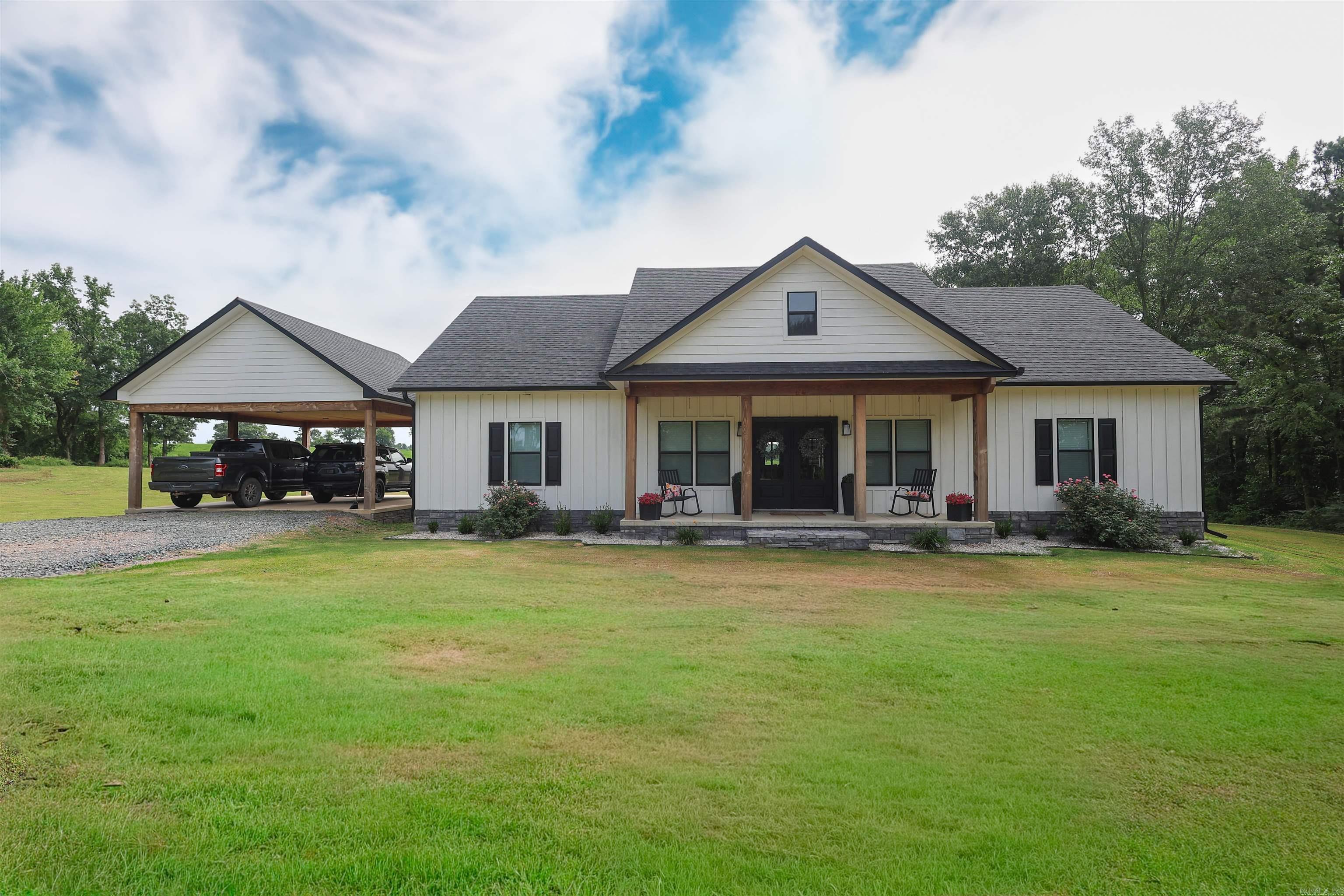 16284 Hwy 278 Property Photo 3