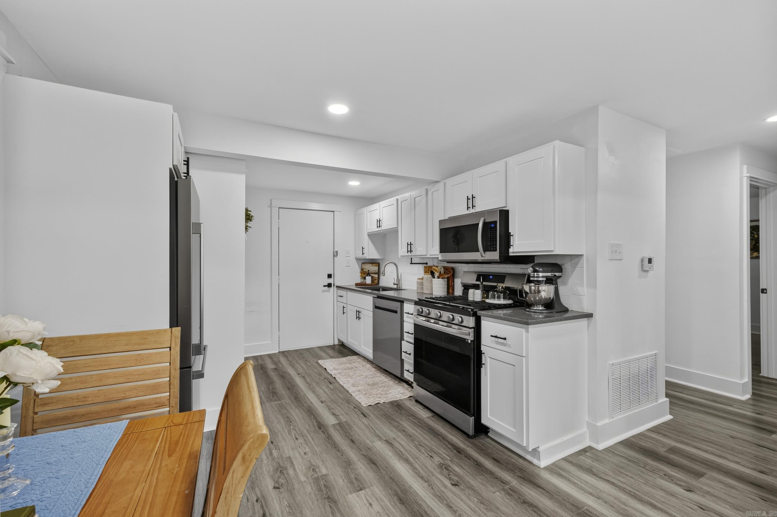 201 Sherwood Avenue Property Photo 10