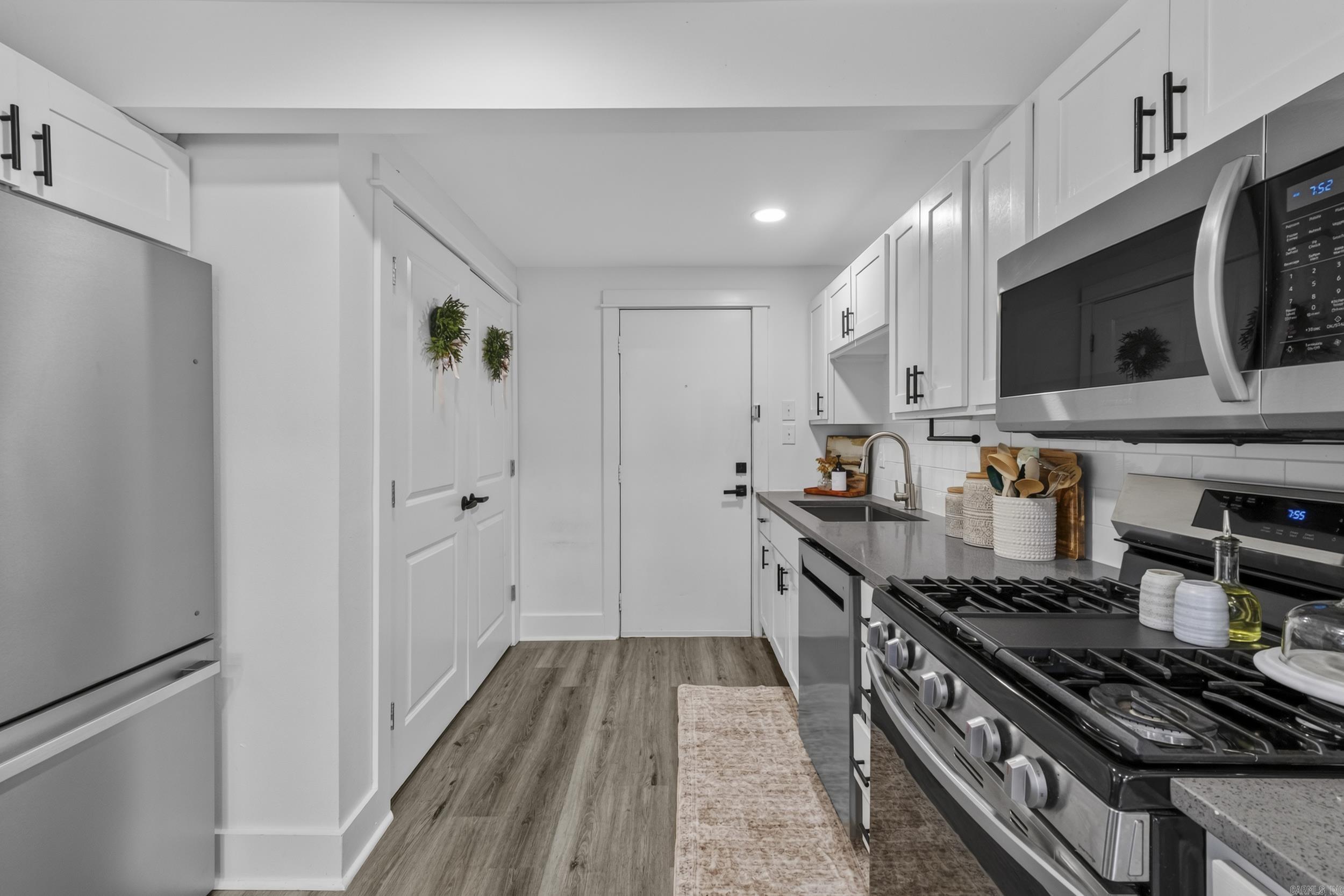 201 Sherwood Avenue Property Photo 11