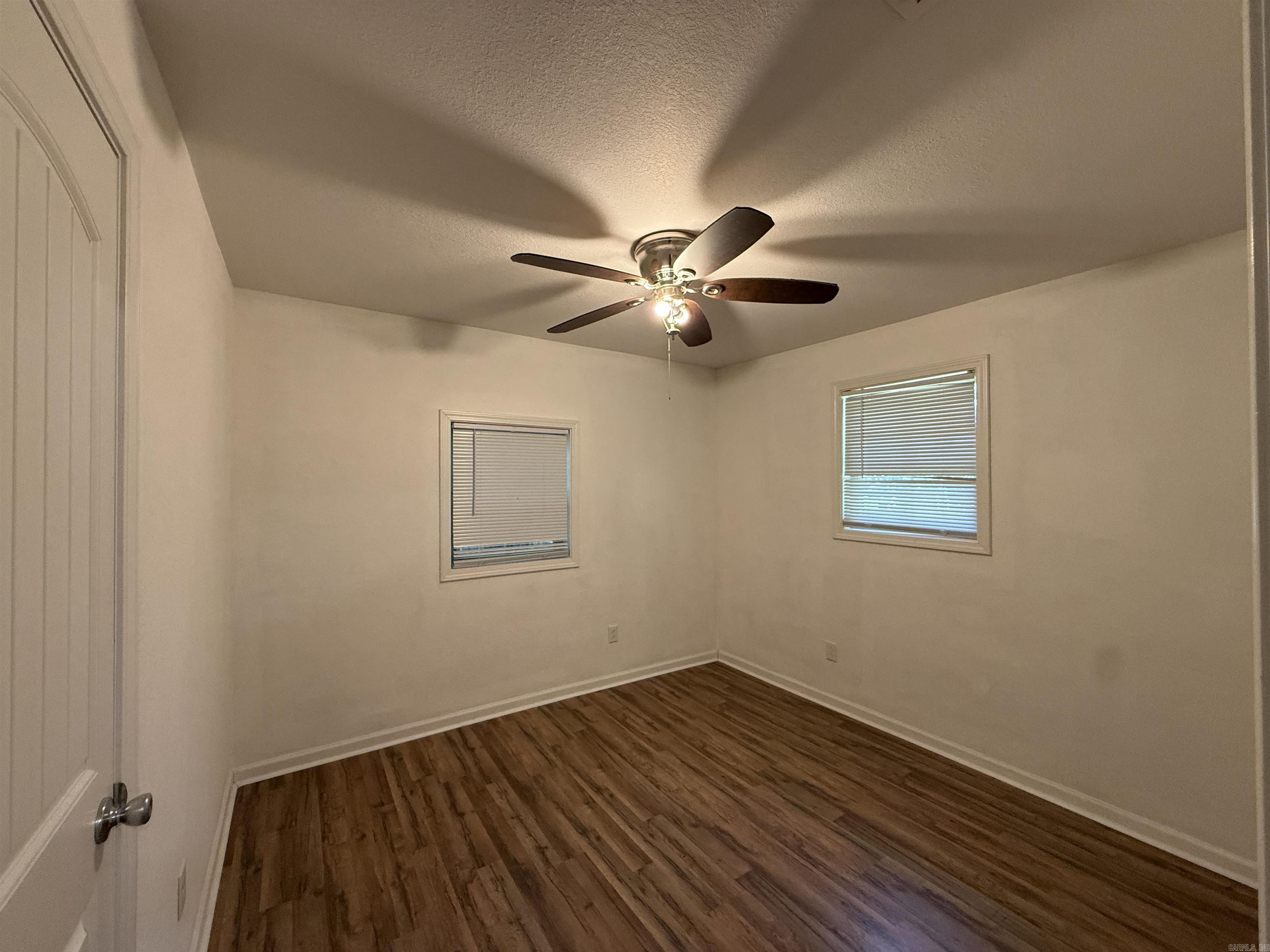 401 Hancock St Property Photo 10