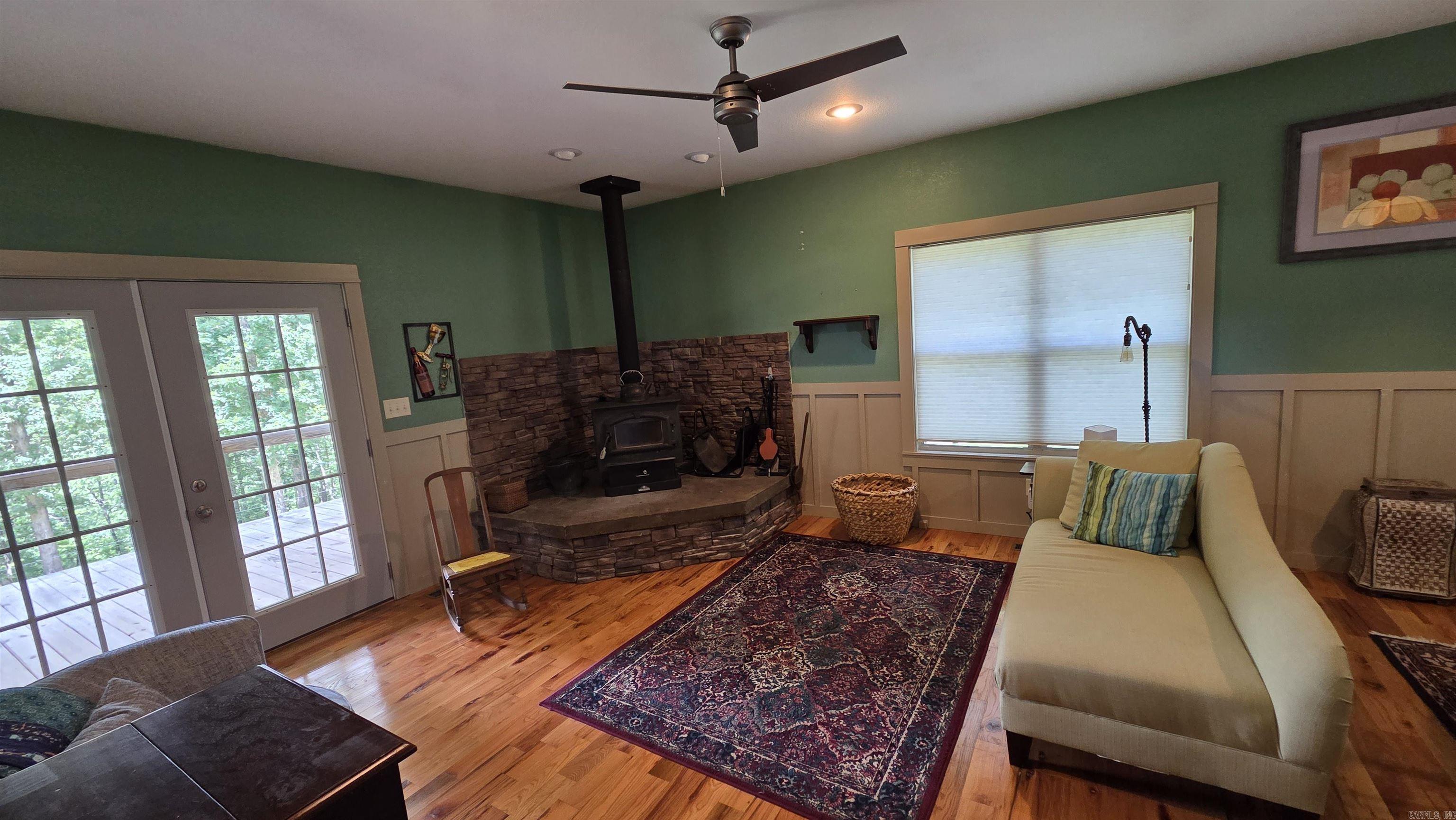 189 Watersedge Lane Property Photo 11