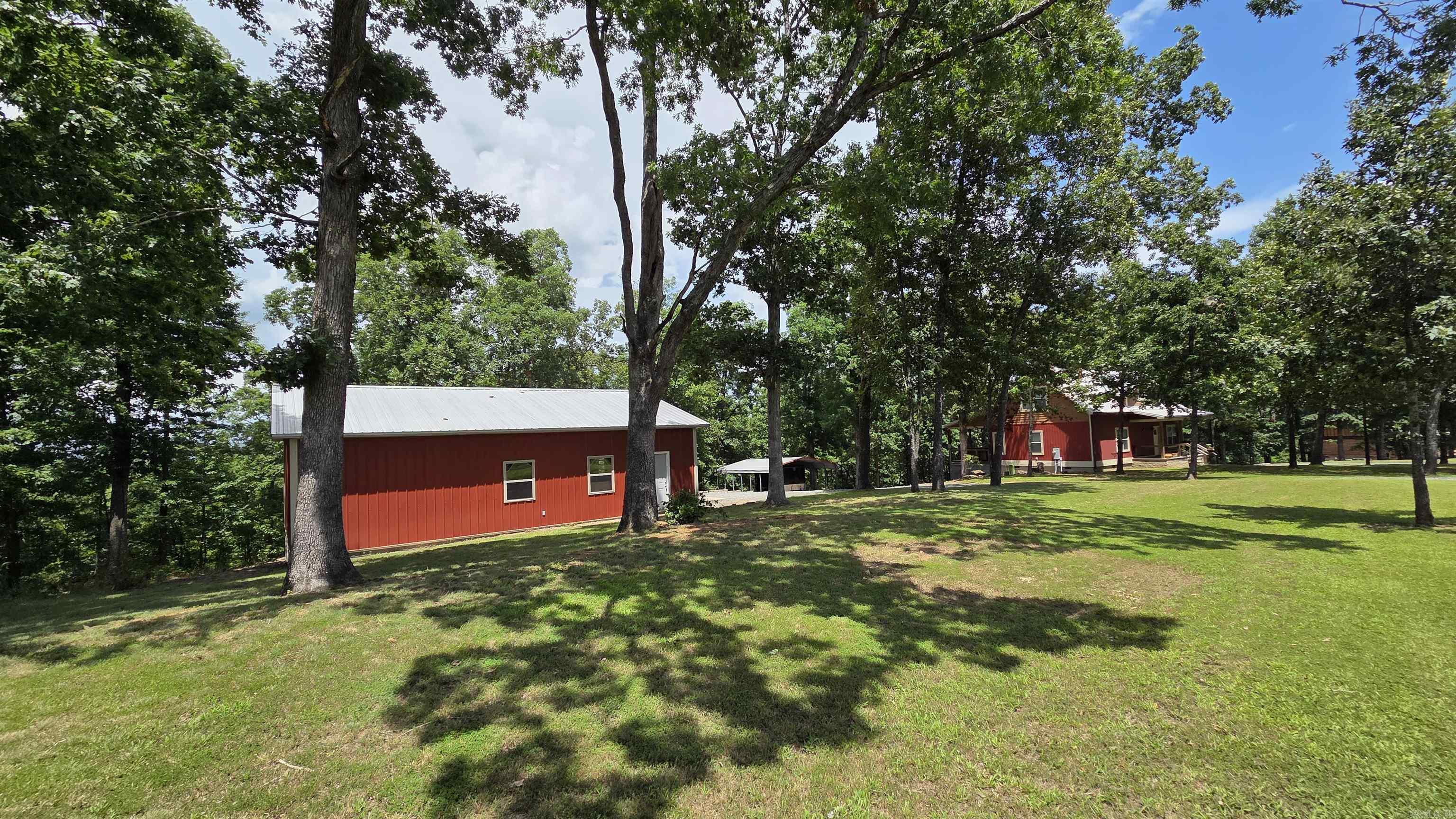 189 Watersedge Lane Property Photo 17