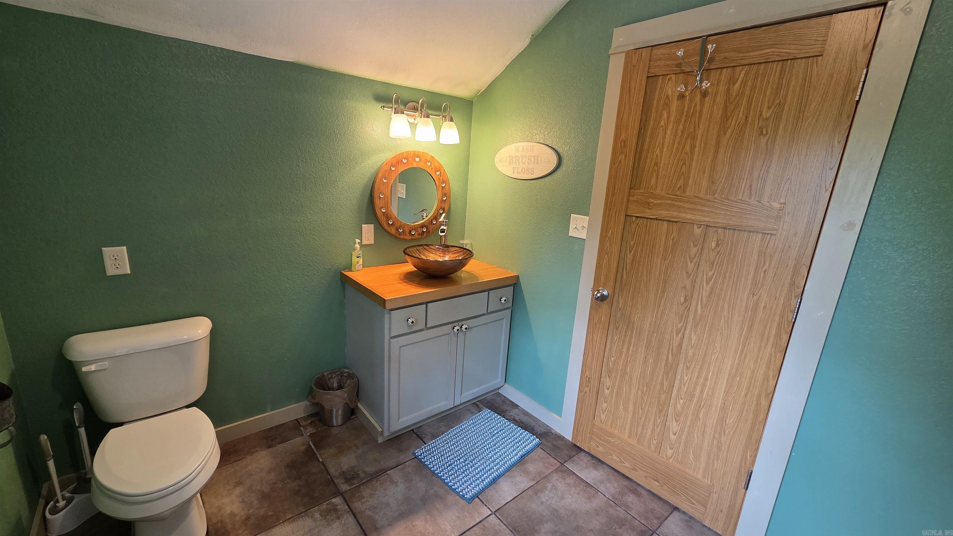 189 Watersedge Lane Property Photo 19