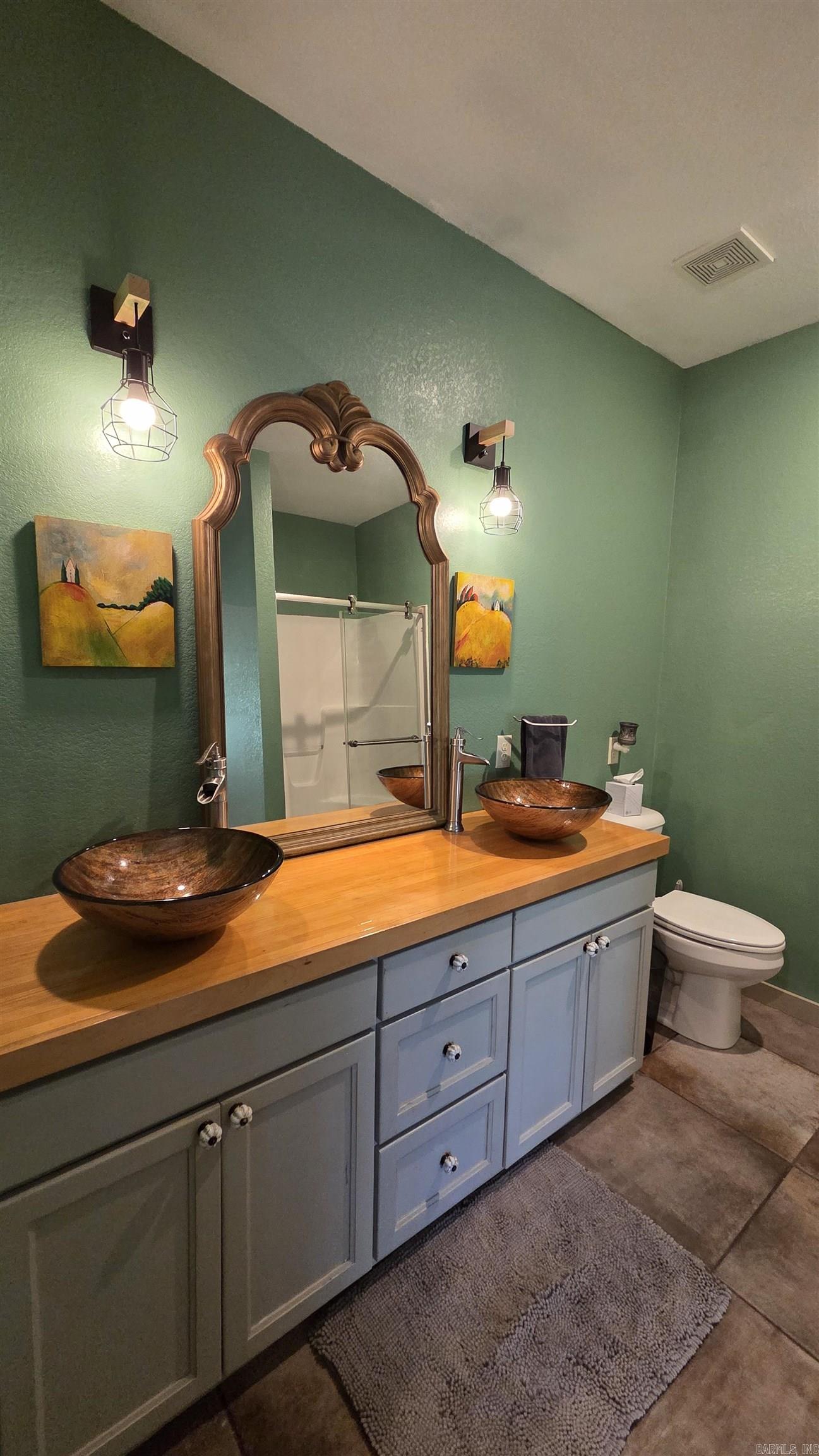 189 Watersedge Lane Property Photo 22