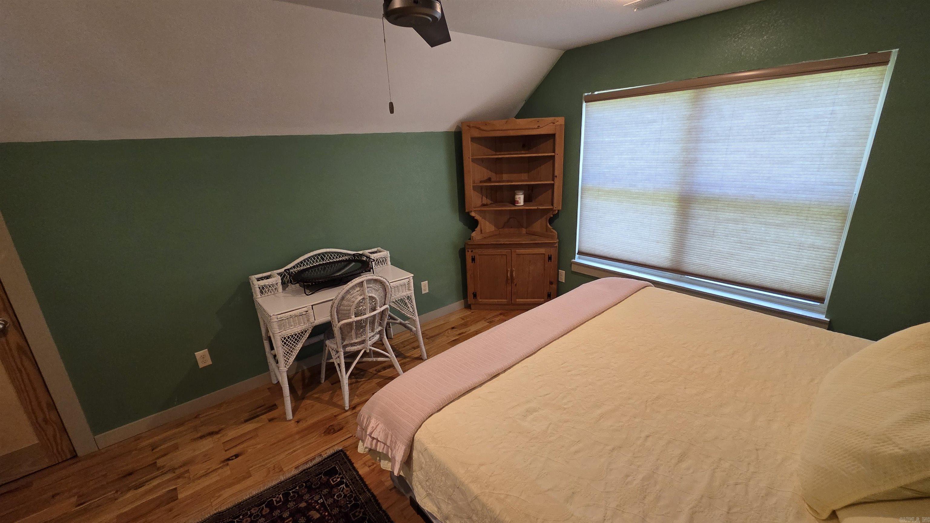 189 Watersedge Lane Property Photo 32