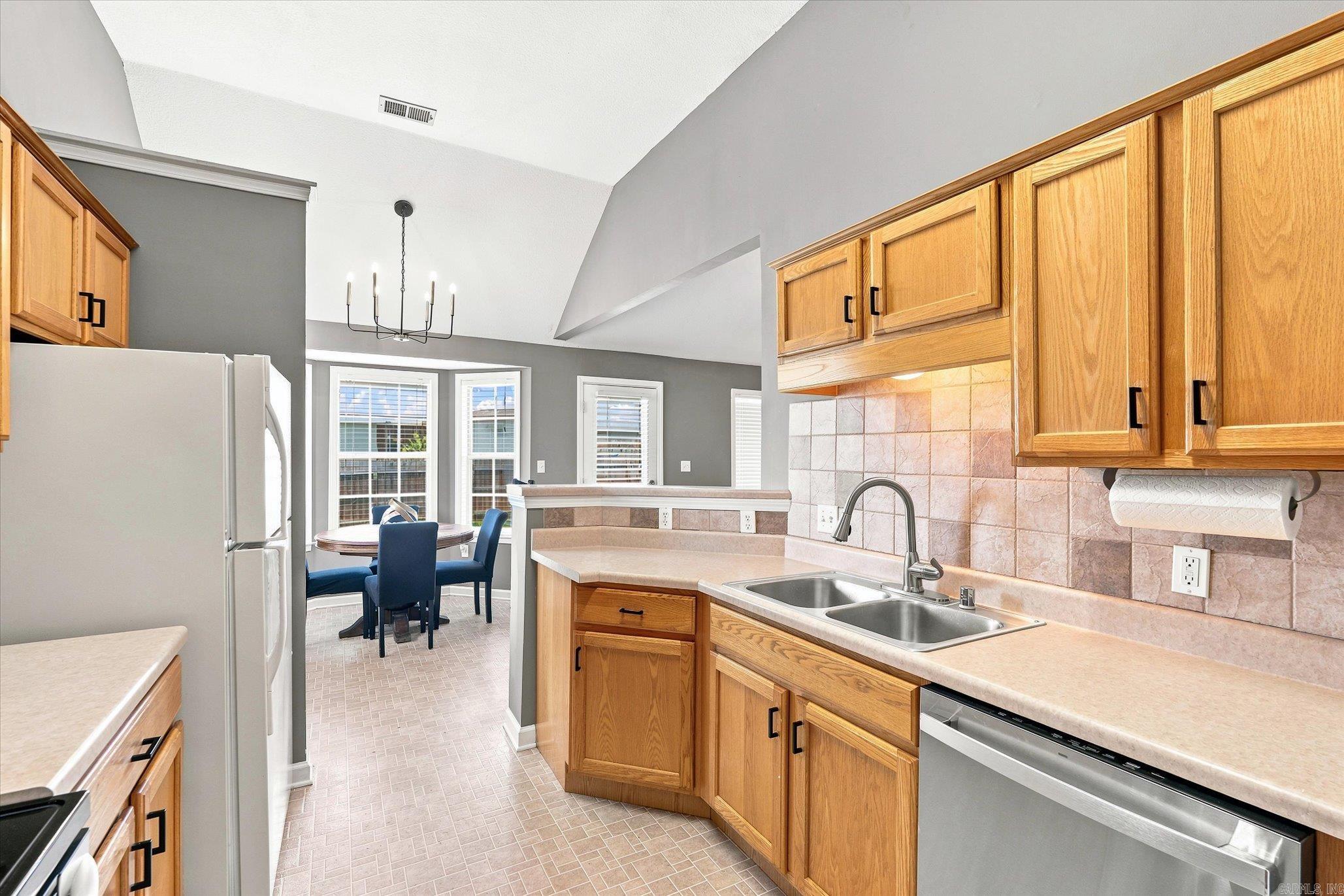 2108 Quarry Cove Property Photo 13