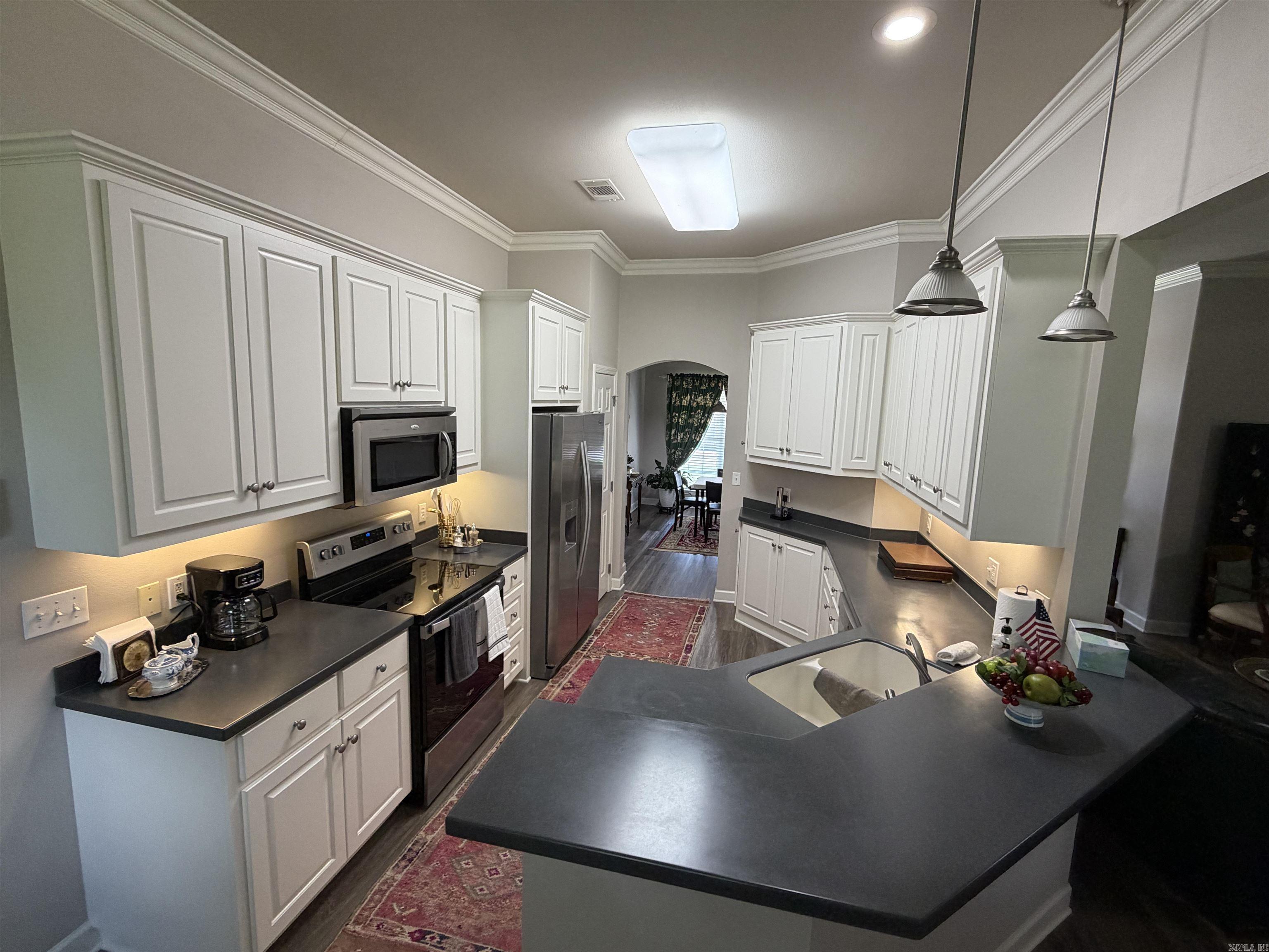 906 Eagle Bay Drive Property Photo 4