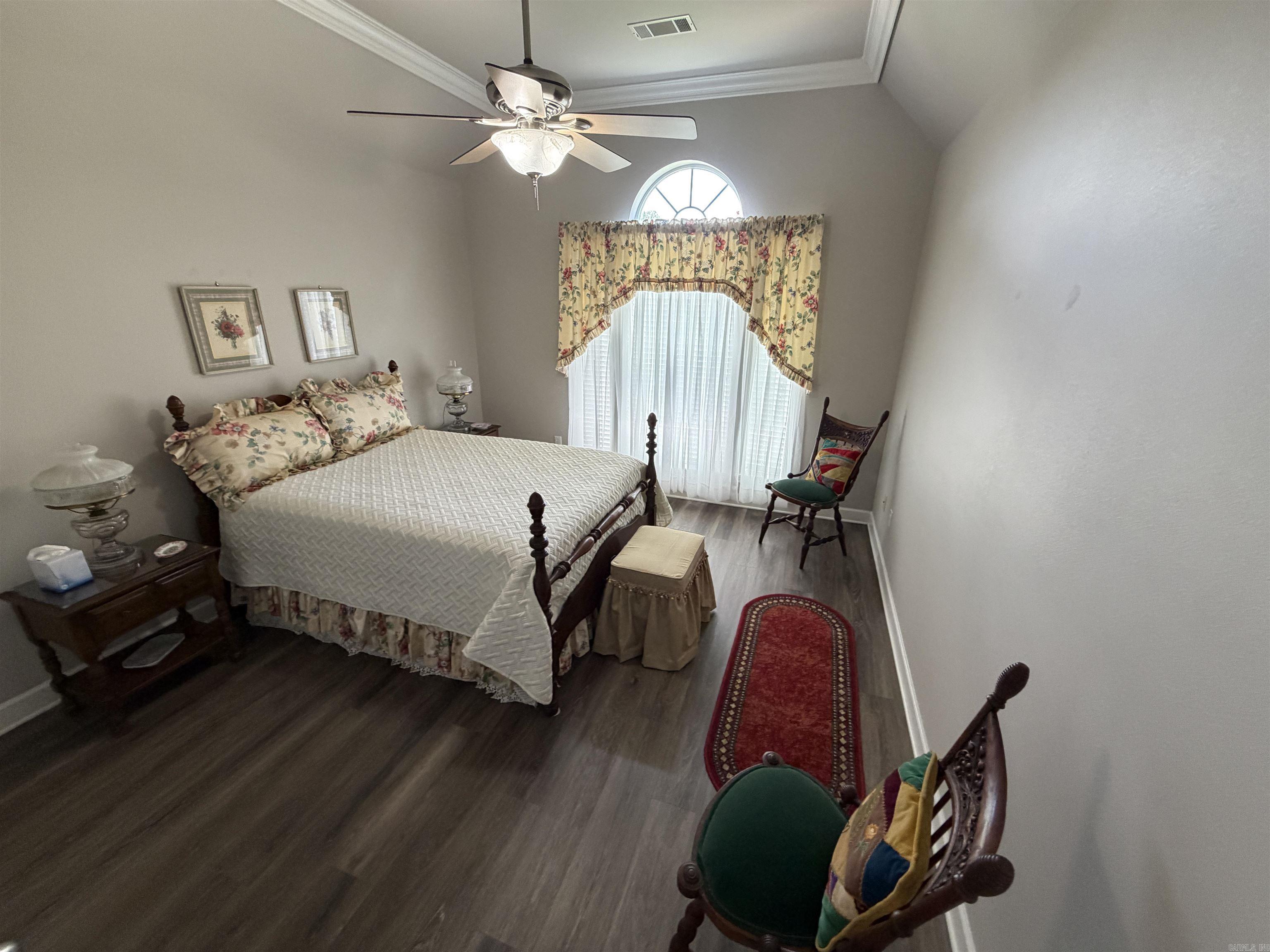 906 Eagle Bay Drive Property Photo 16