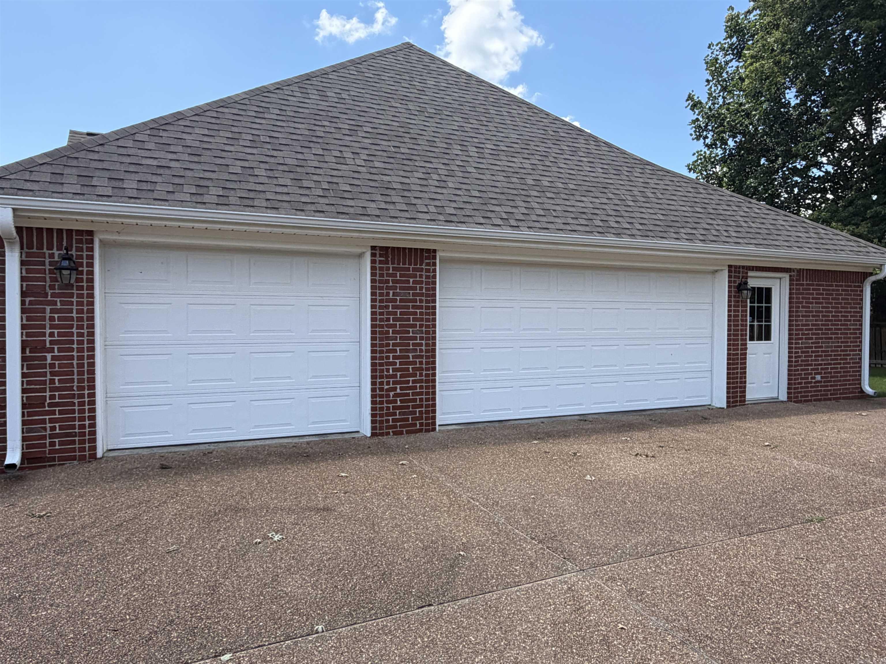 906 Eagle Bay Drive Property Photo 30