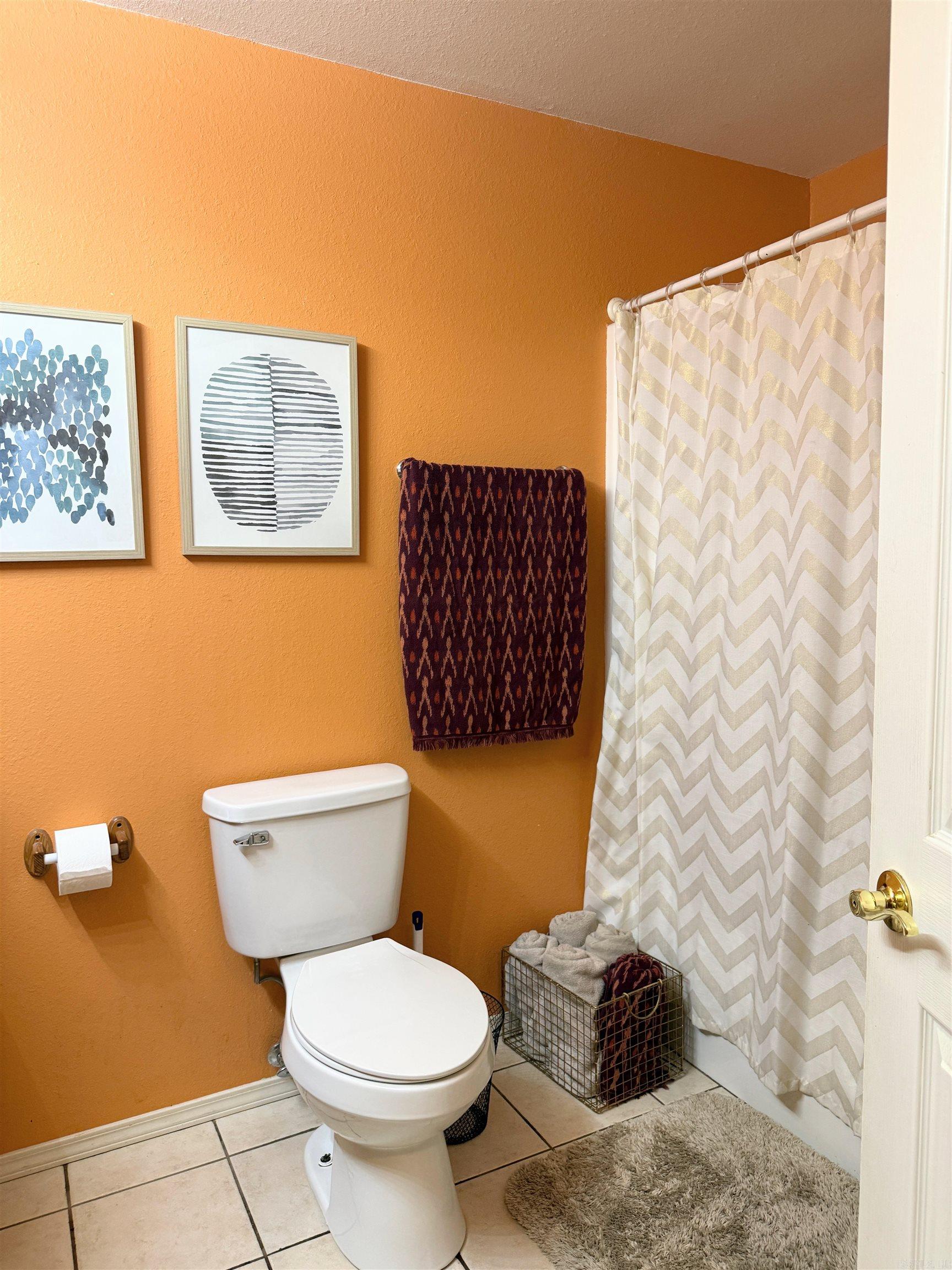300 Cherokee Lane Property Photo 18