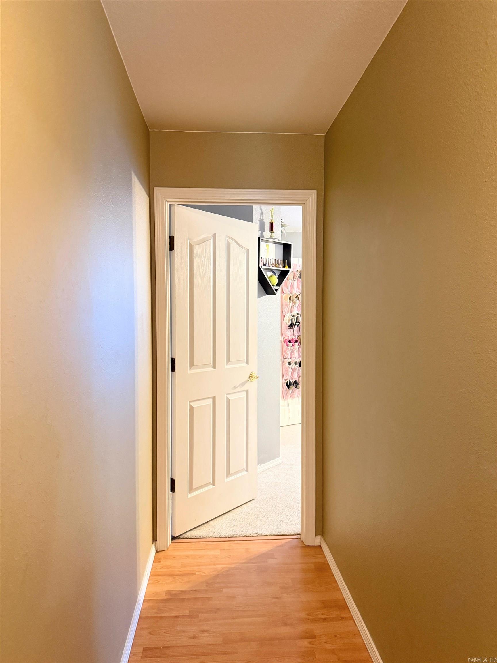 300 Cherokee Lane Property Photo 19