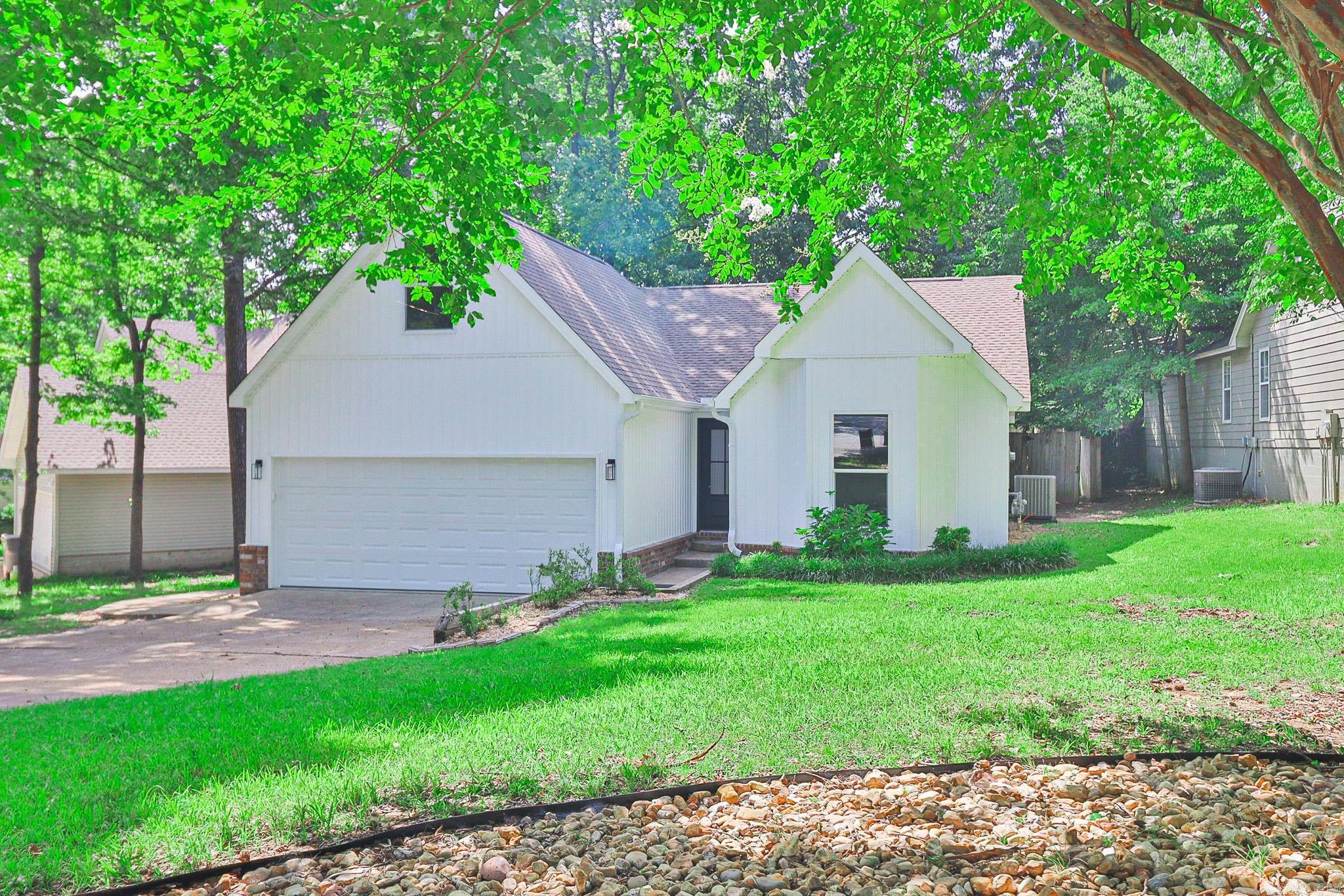 1207 Hunters Run Cove Property Photo 4