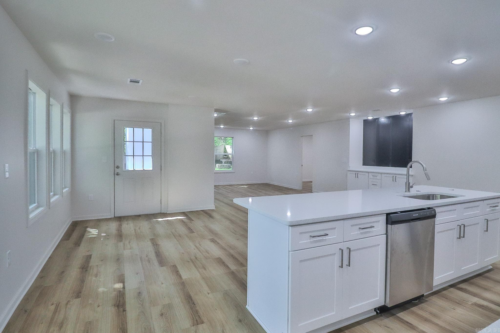 1207 Hunters Run Cove Property Photo 13