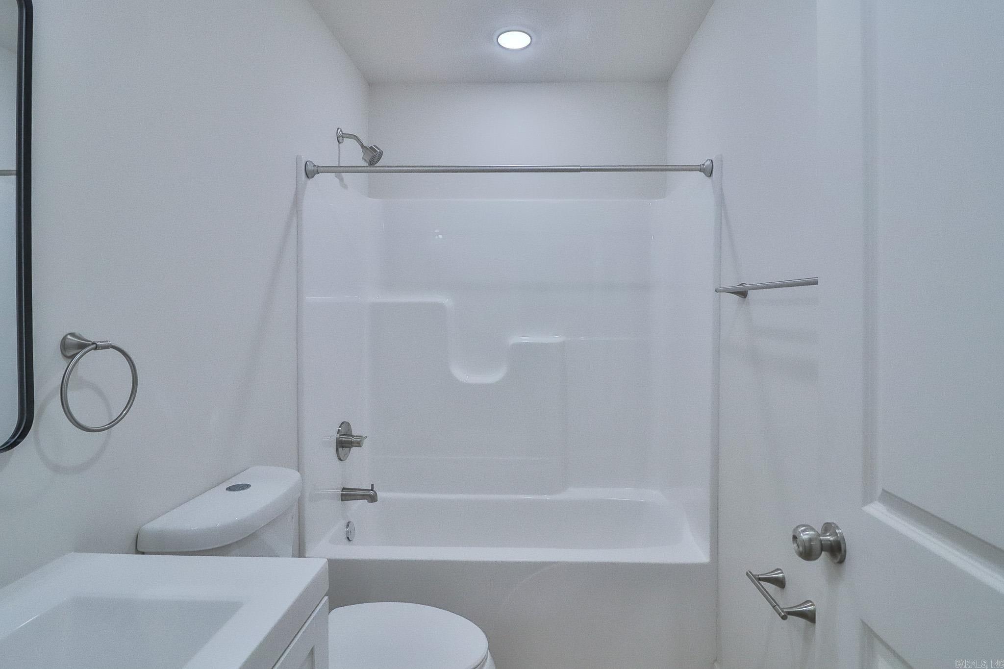 1207 Hunters Run Cove Property Photo 16