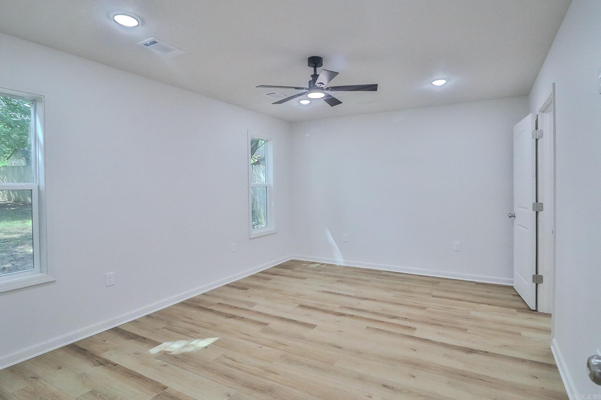1207 Hunters Run Cove Property Photo 21