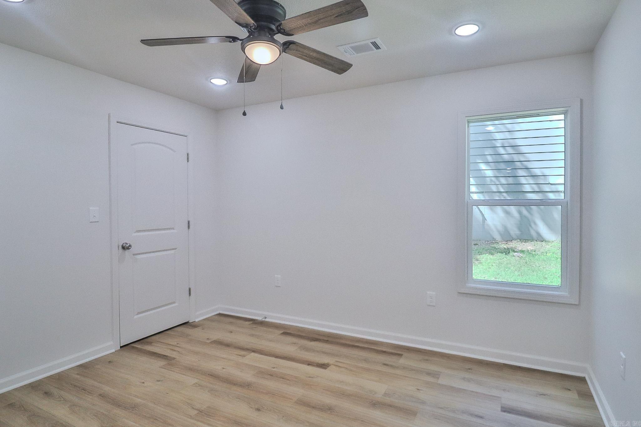 1207 Hunters Run Cove Property Photo 28