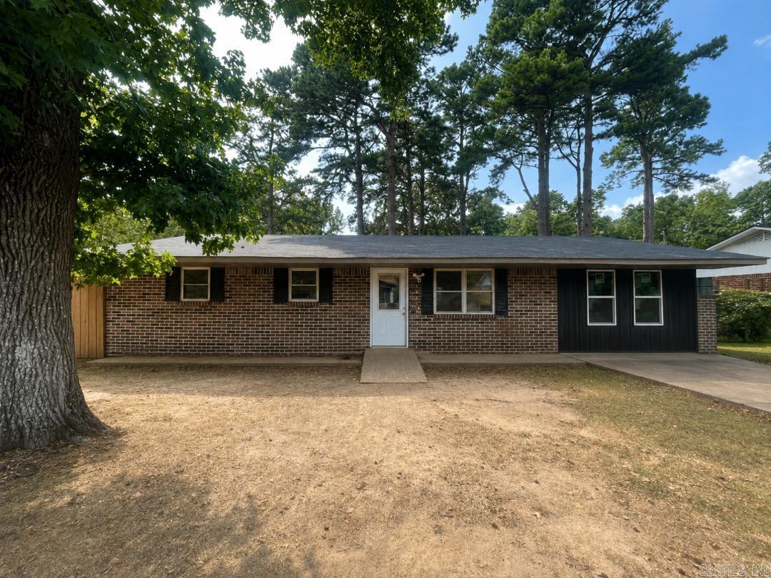 505 Blake Drive Property Photo 1