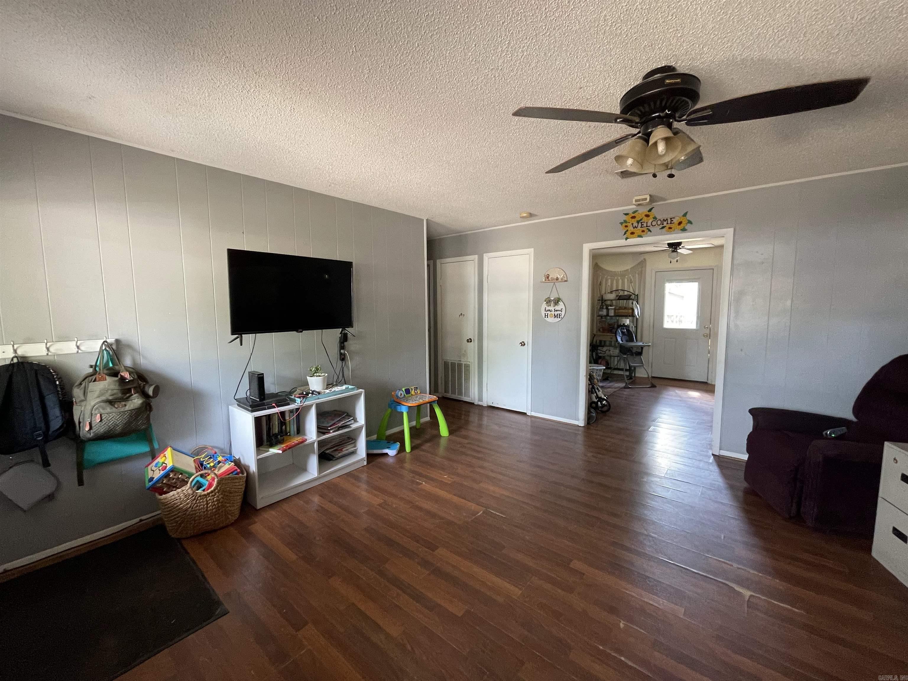 505 Blake Drive Property Photo 4