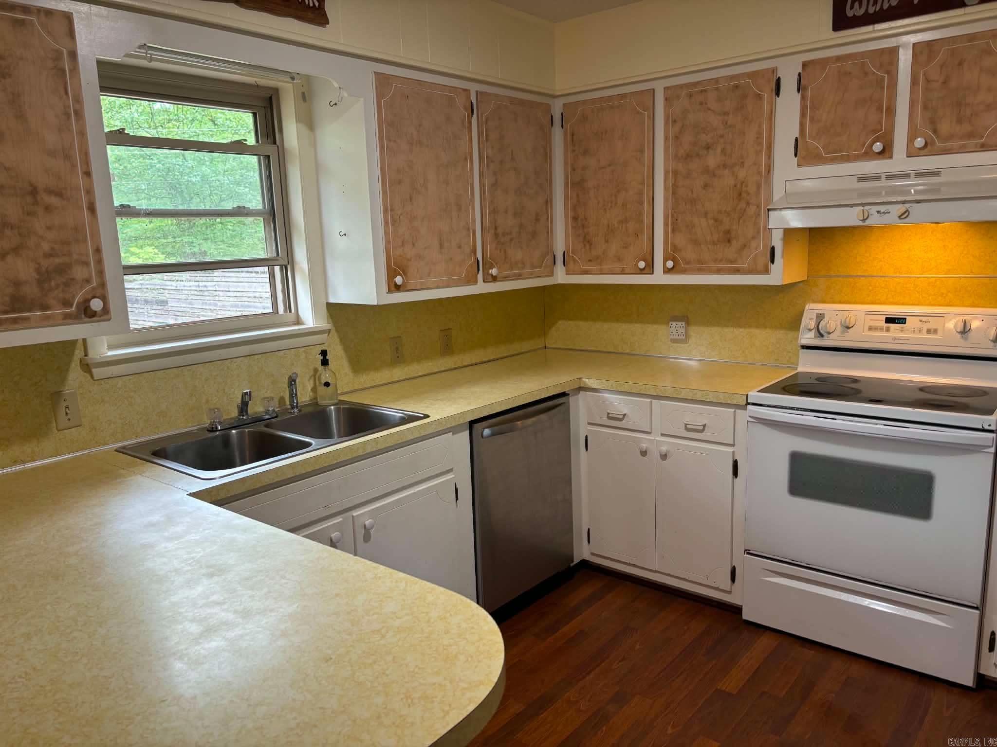 505 Blake Drive Property Photo 9