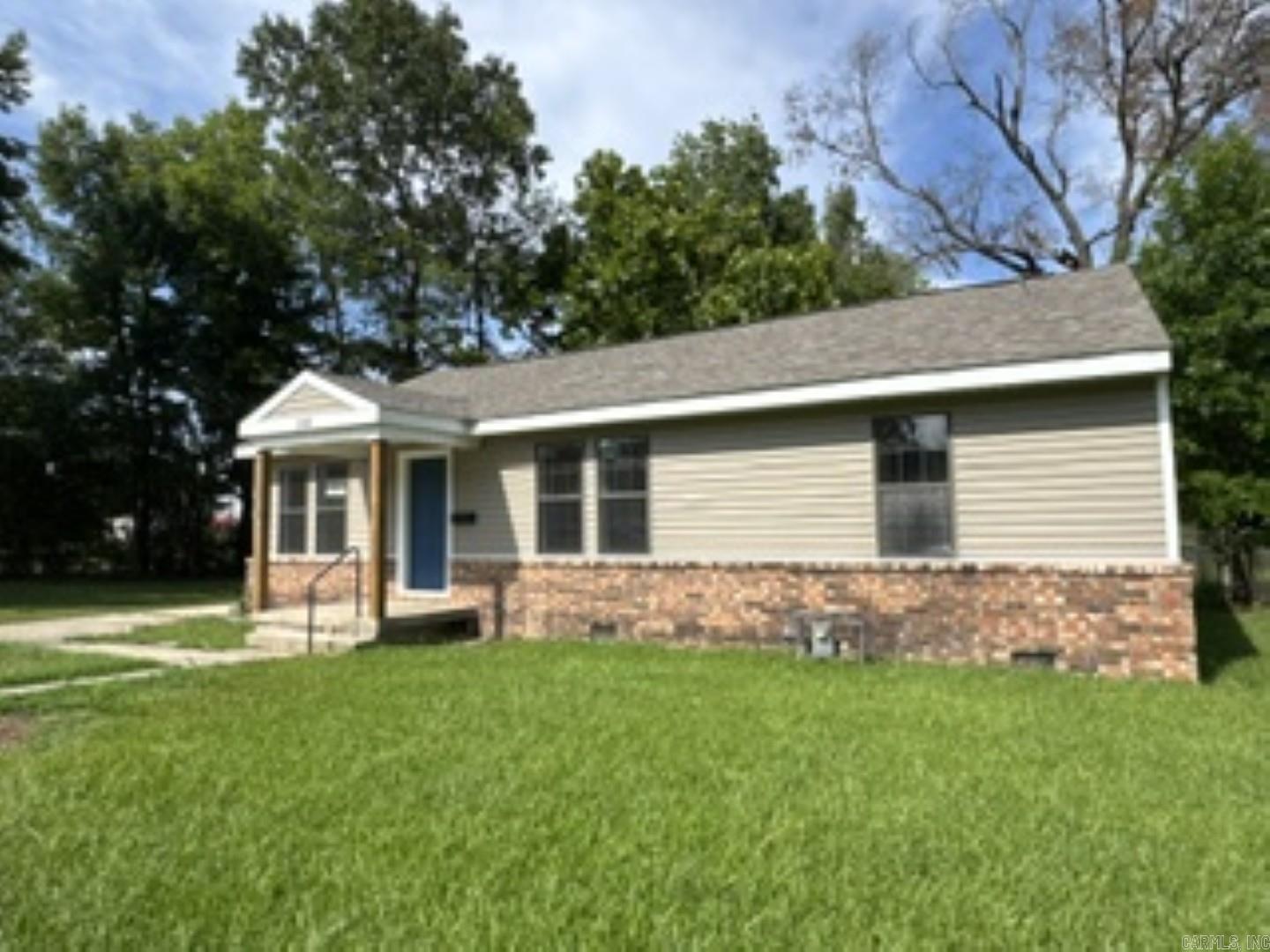 332 E Busbee St Property Photo 14