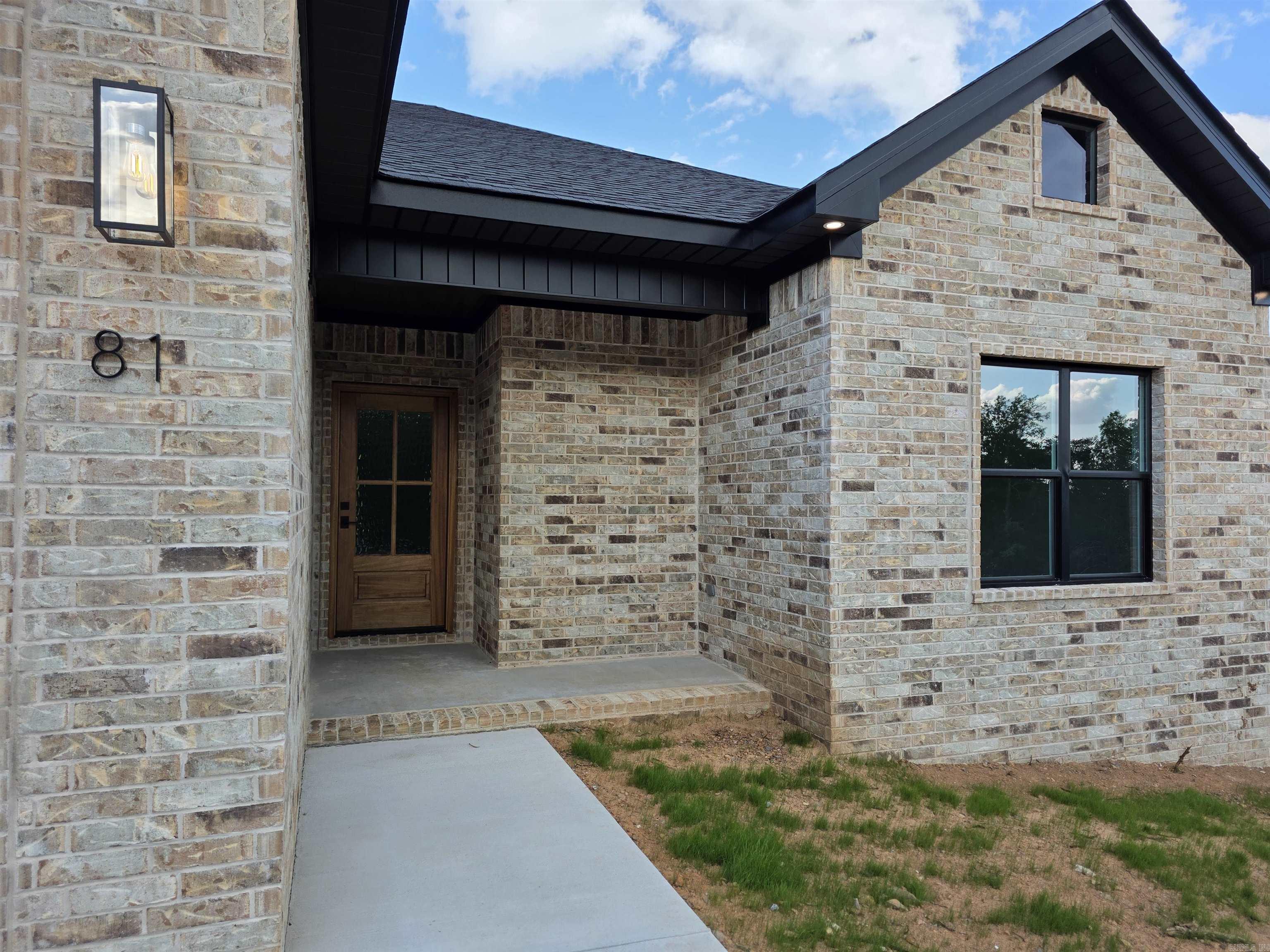 81 Summer Sky Drive Property Photo 2