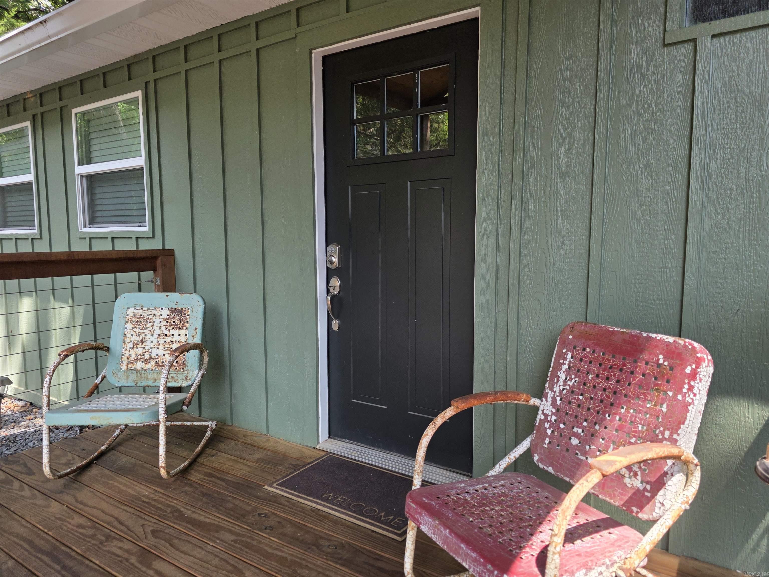 1000 Twin Cove Circle Property Photo 5